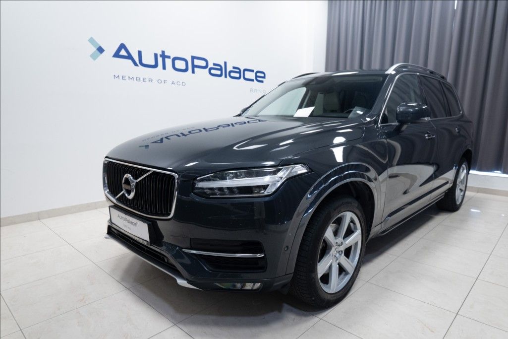 Volvo XC90, 2,0 D5 AWD 1. MAJITEL ČR TAŽNÉ