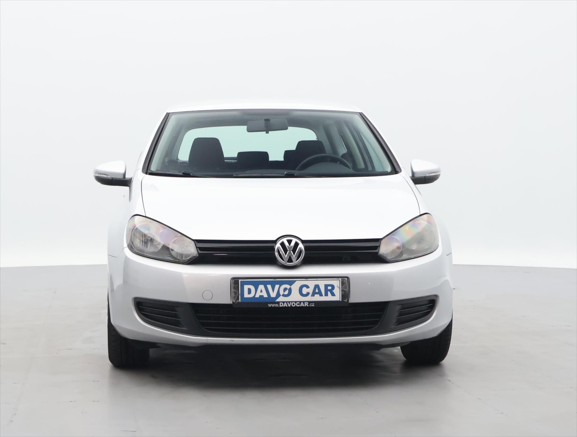 Volkswagen Golf, 1,4 16V 59kW Klima Trendline - fotka 2