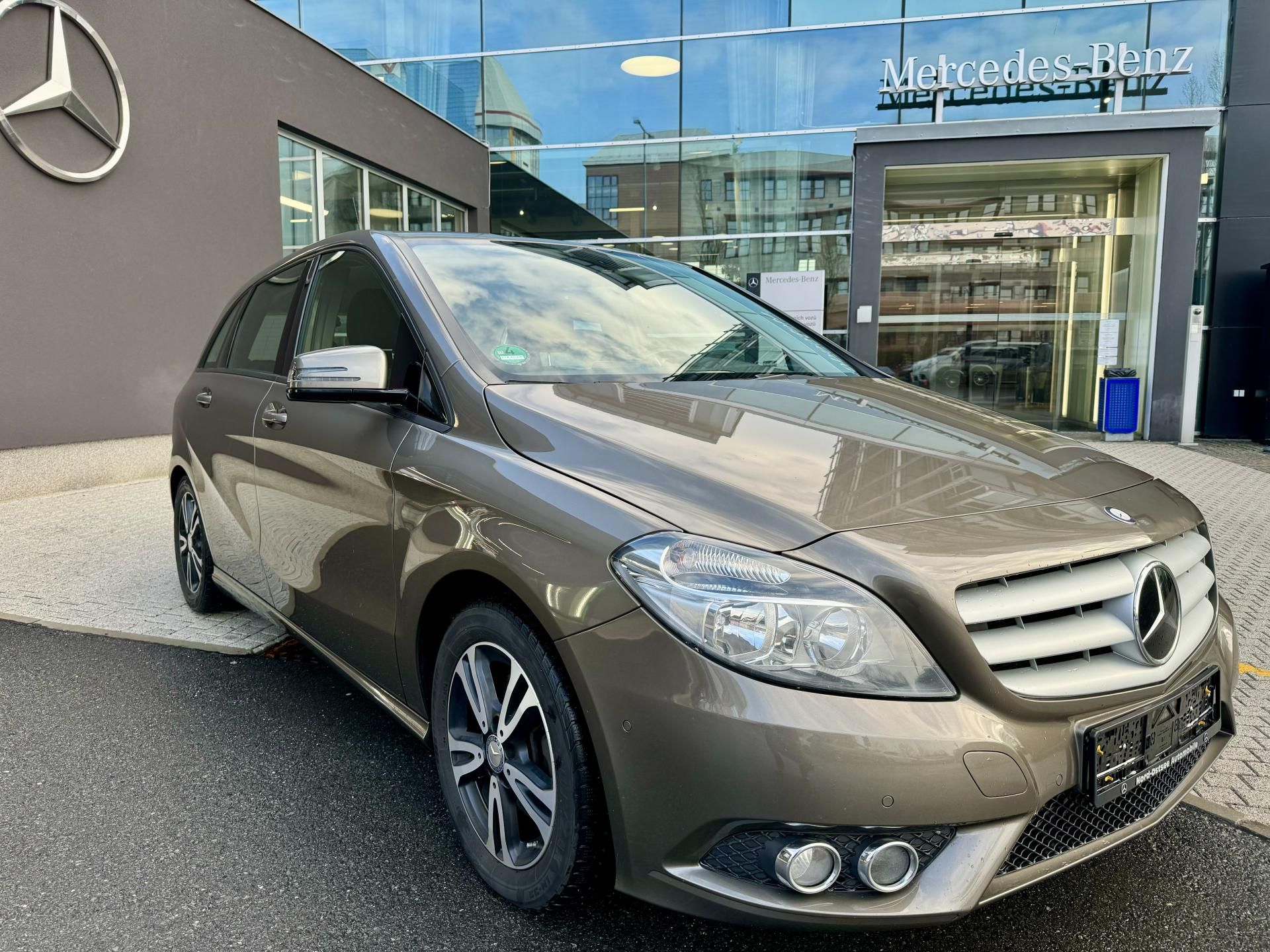 Mercedes-Benz Třídy B, 220CDI 125kW AUT. SPORTPAKET!