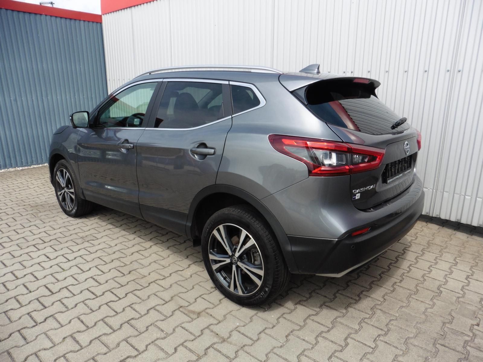 Nissan Qashqai, 1.5 dCi 115 N-Connecta 1.maj. - fotka 3