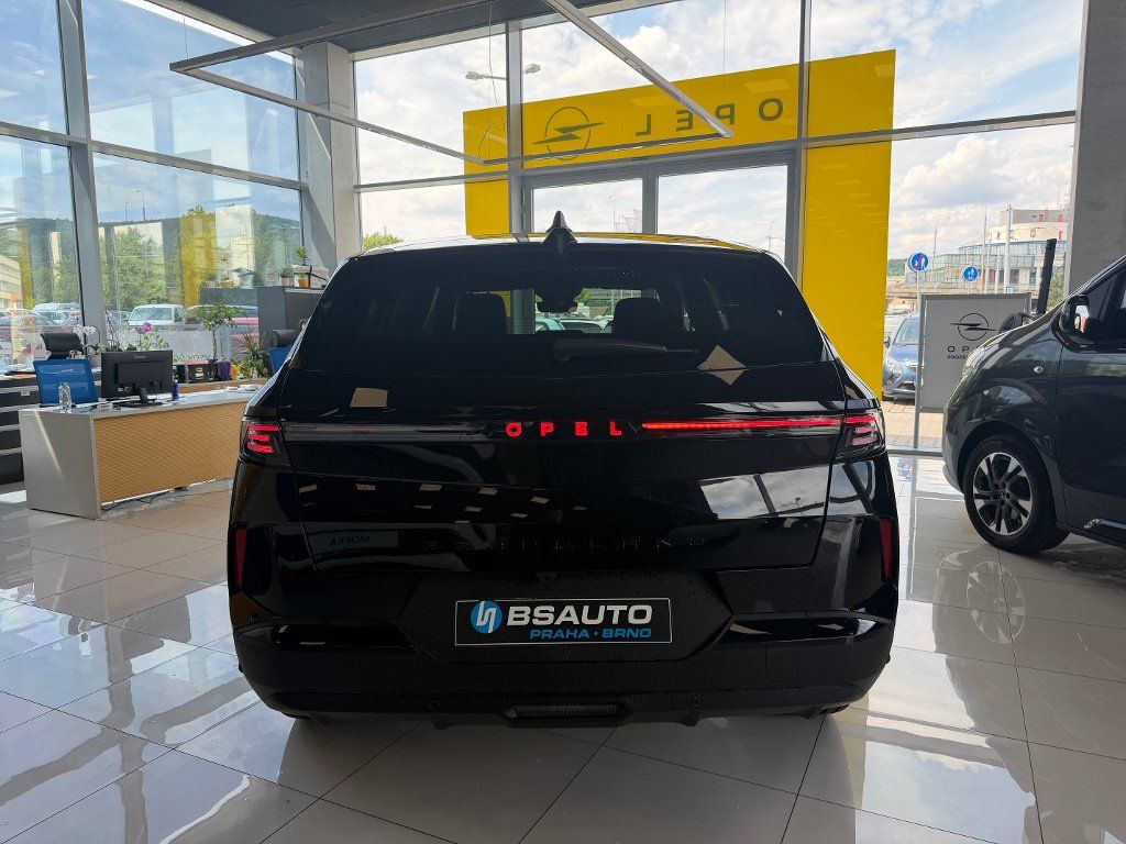 Opel Grandland, Ultimate Hybrid 1,2T 145k AT - fotka 6