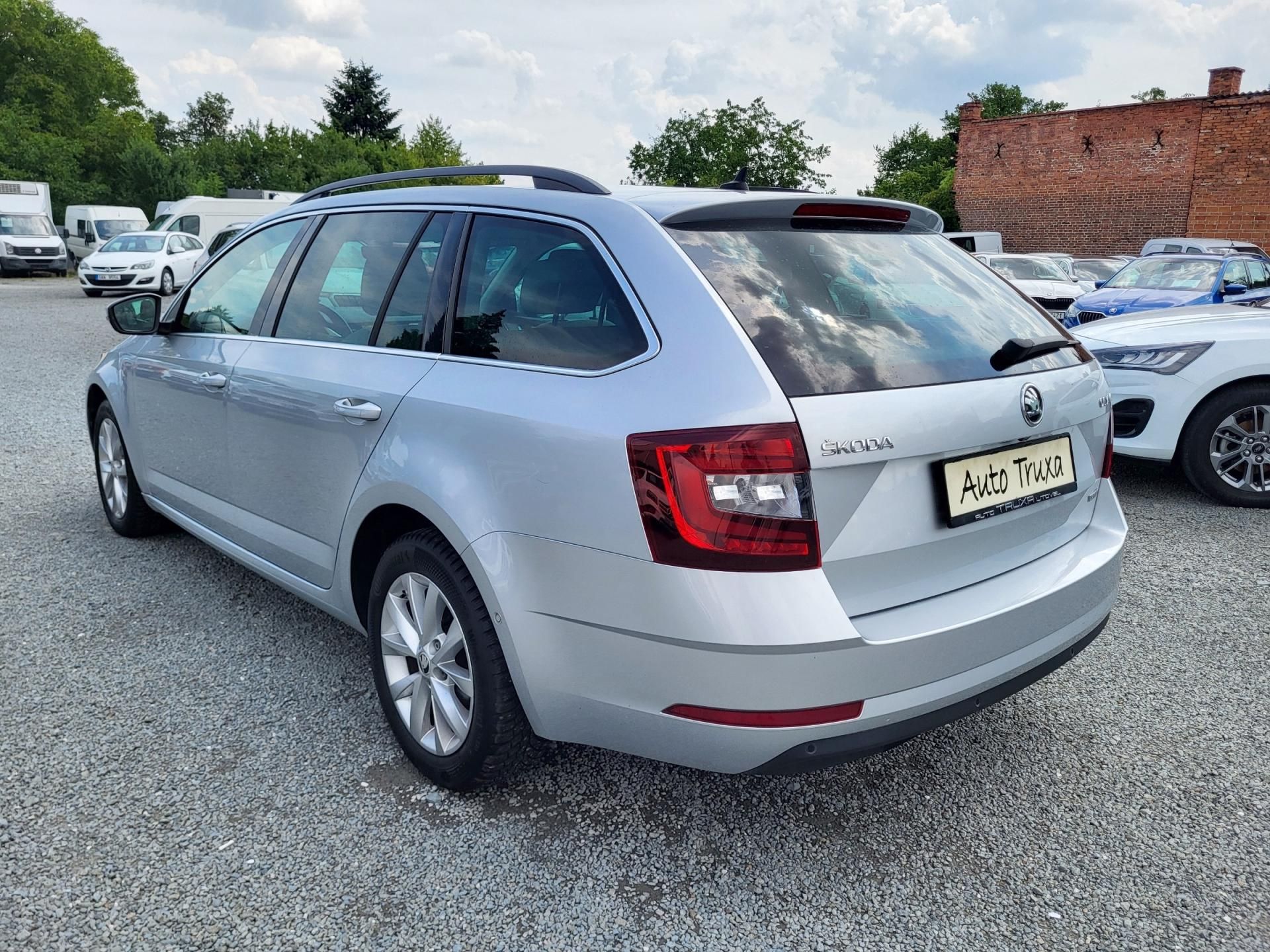 Škoda Octavia, 1.5 G-TEC CNG DSG STYLE EXTRA - fotka 3