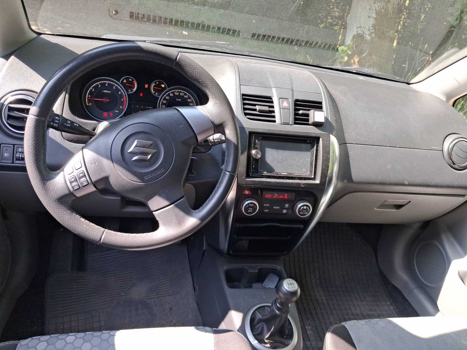 Suzuki SX4, 1.6 VVT, 4X4, ČR,1.maj - fotka 3