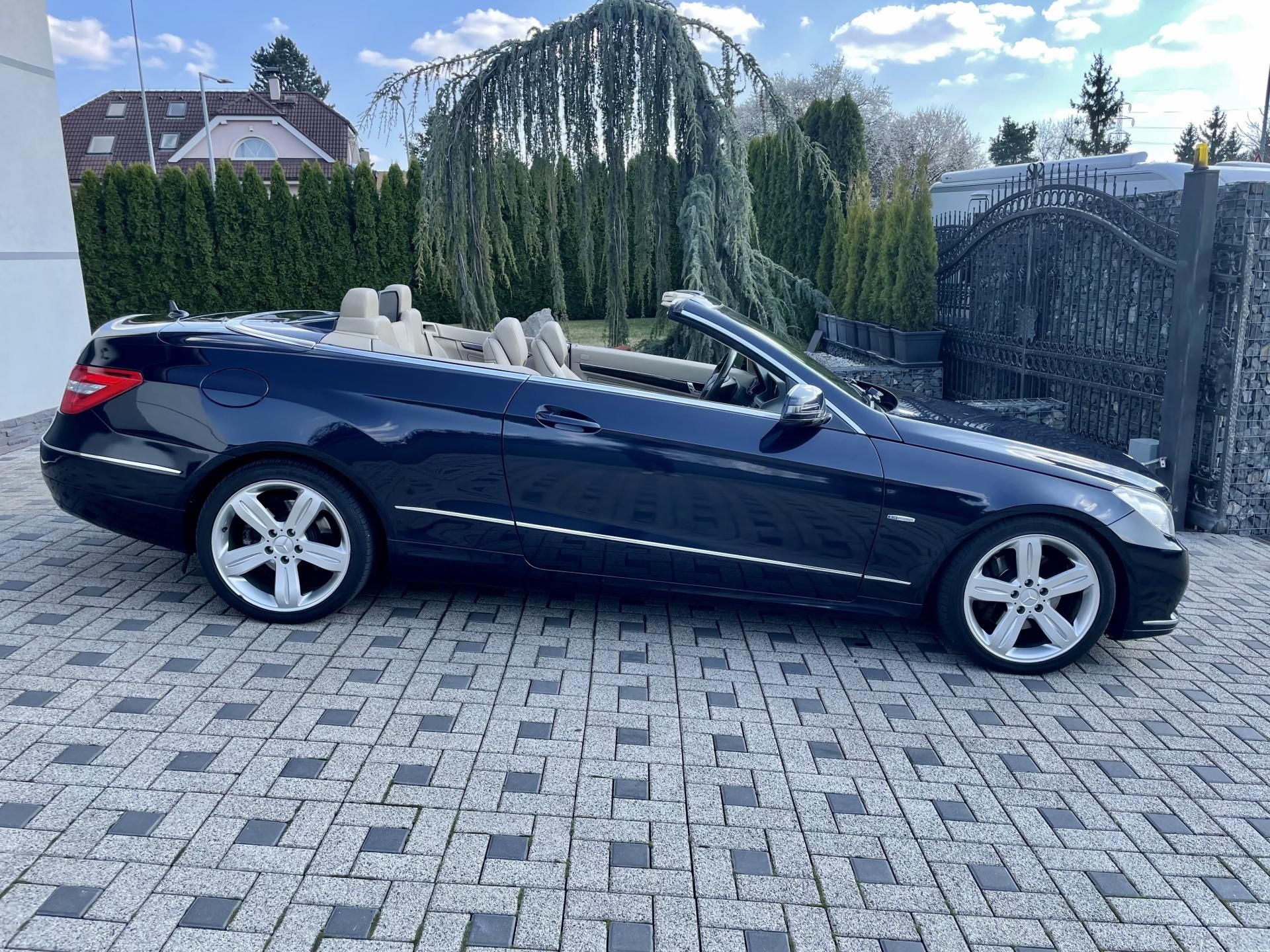 Mercedes-Benz Třídy E, 250CDI cabrio*kůže*automat - fotka 4