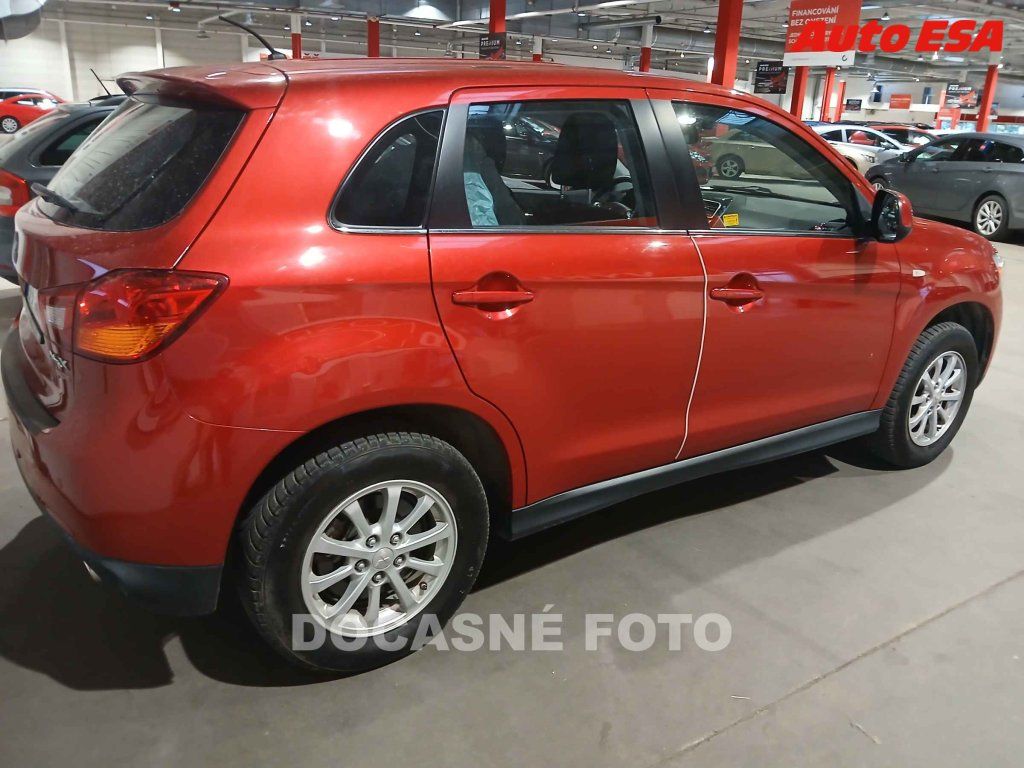 Mitsubishi ASX, 1.6.,1.maj,ČR - fotka 2