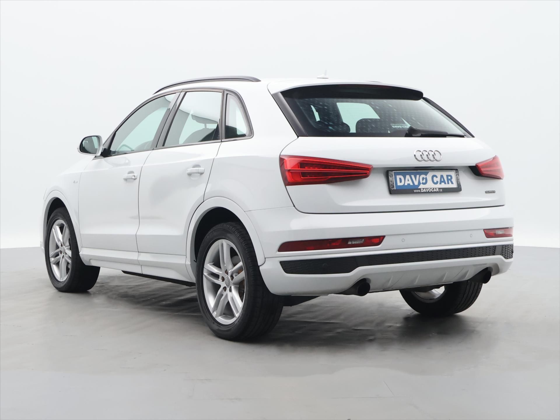 Audi Q3, 2,0 TFSI 162kW quattro S-Line - fotka 5
