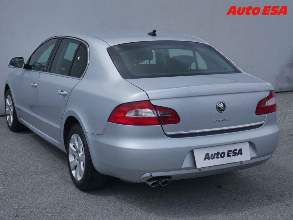 Škoda Superb, 2.0TDi - fotka 6