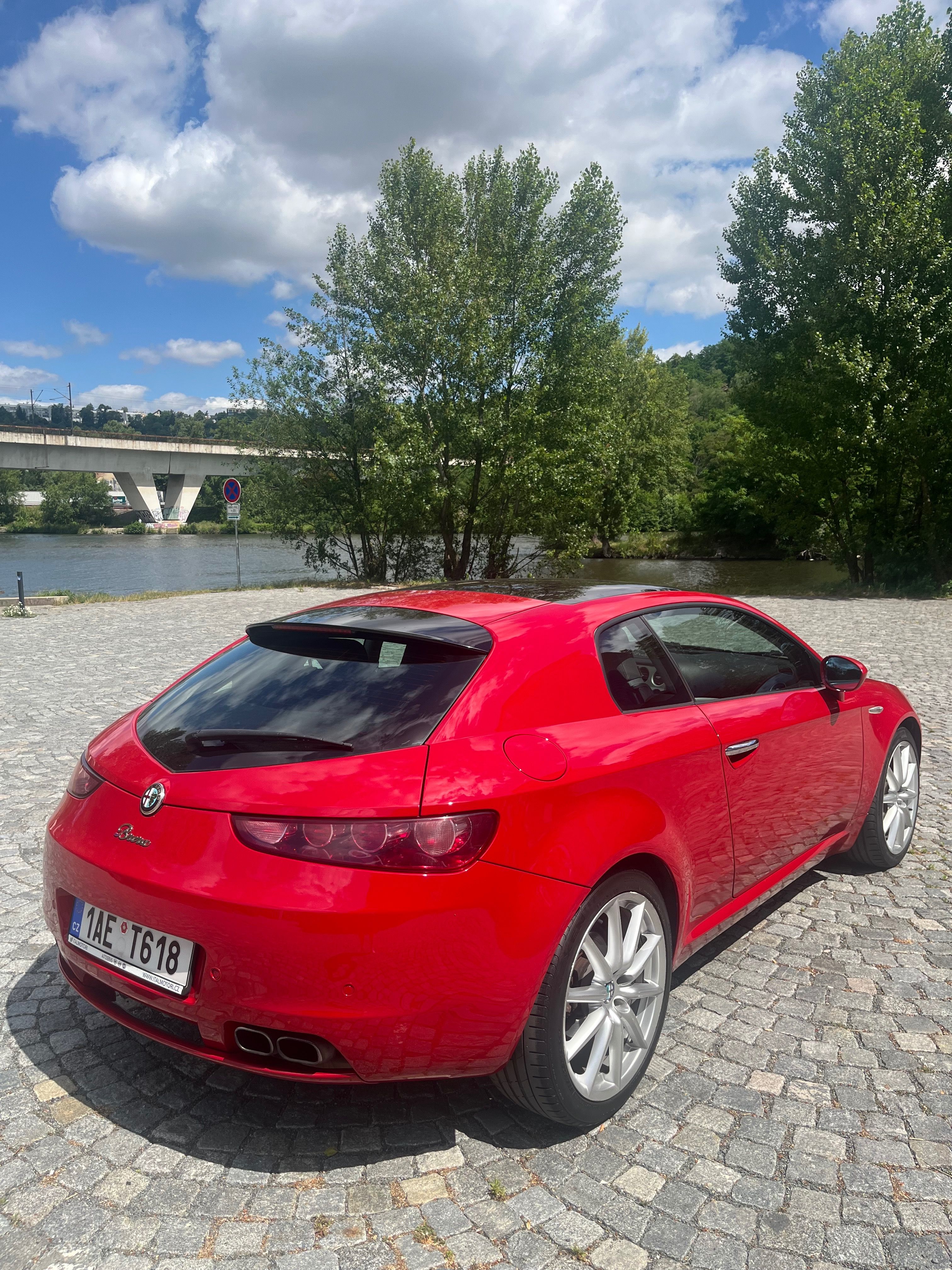 Alfa Romeo Brera, 2.2 JTS novy celolak - fotka 3
