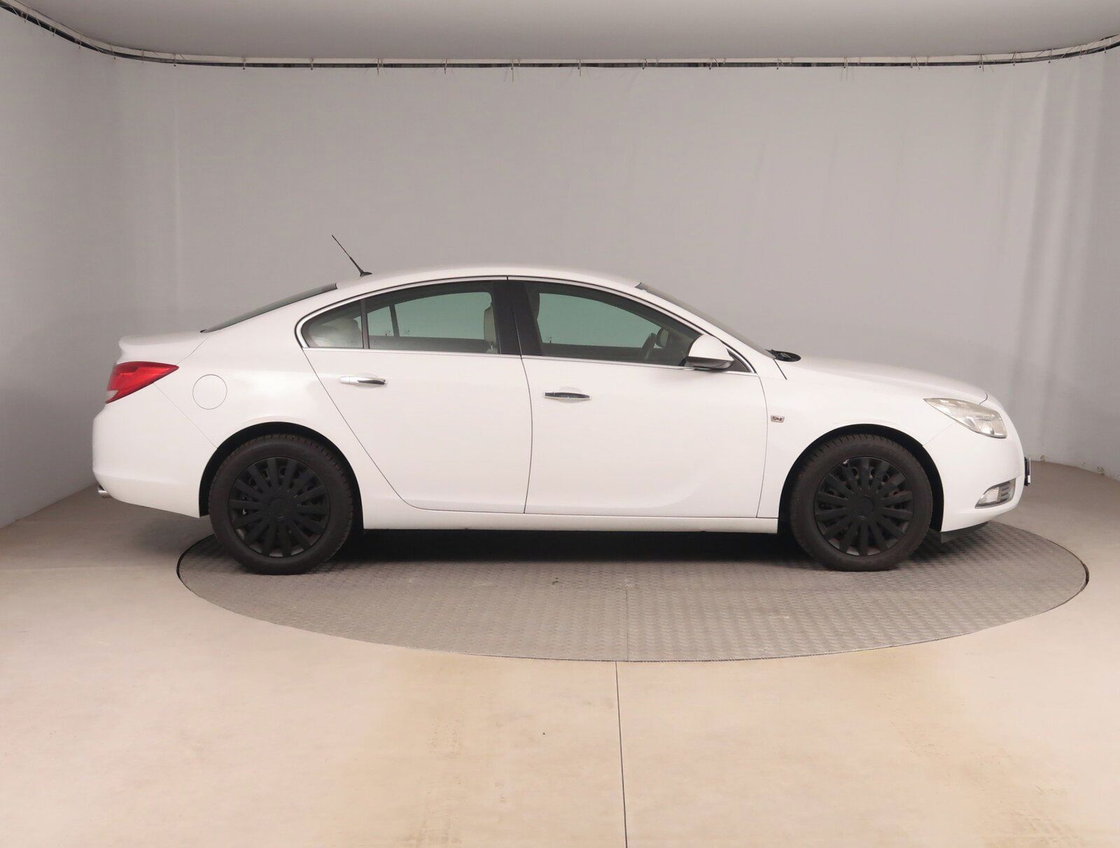 Opel Insignia, 1.6 Turbo, Automatická klima - fotka 6