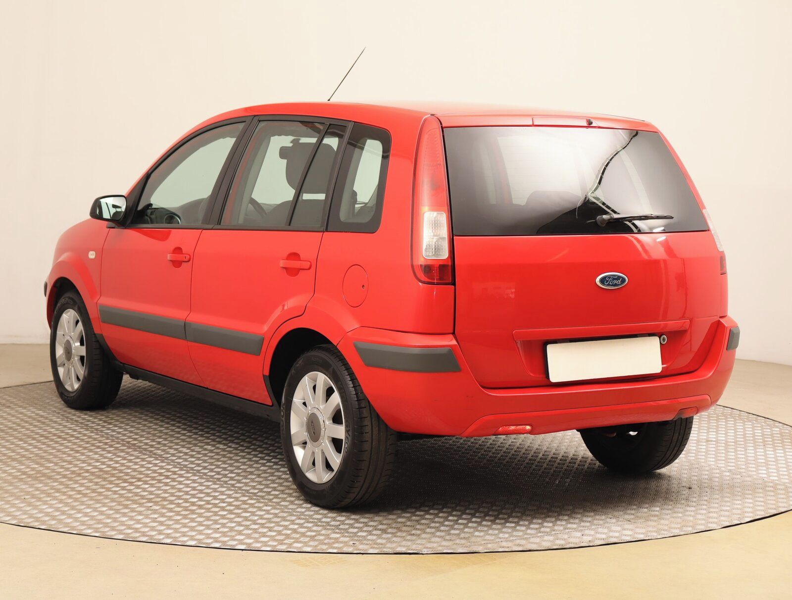 Ford Fusion, 1.4, po STK, jezdí výborně - fotka 4