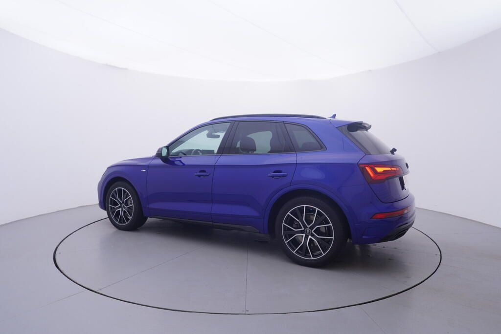 Audi Q5, S-line 2.0 TDI 150 kW - fotka 3