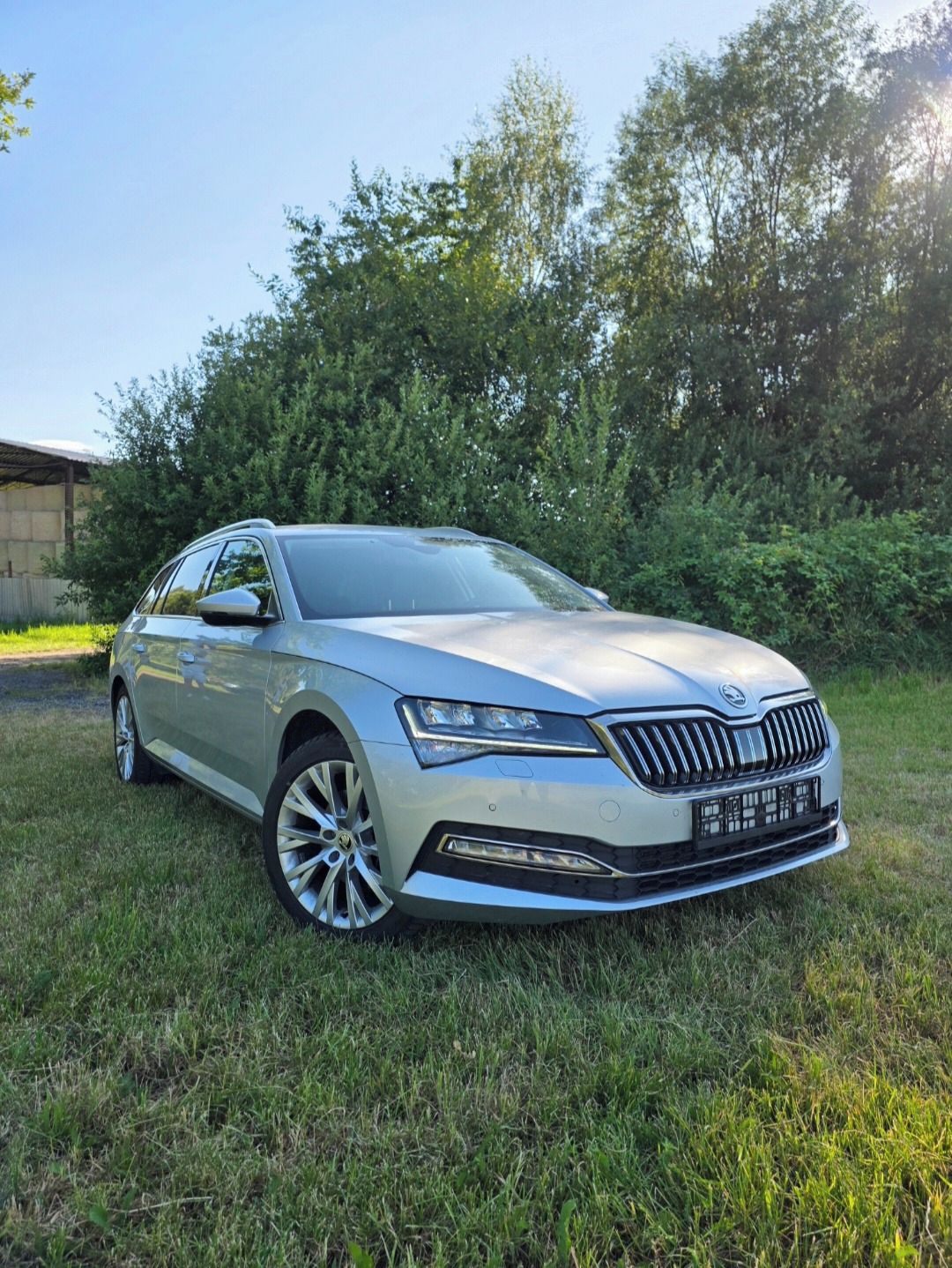 Škoda Superb, 2.0 TDI 110 kW DSG - fotka 2