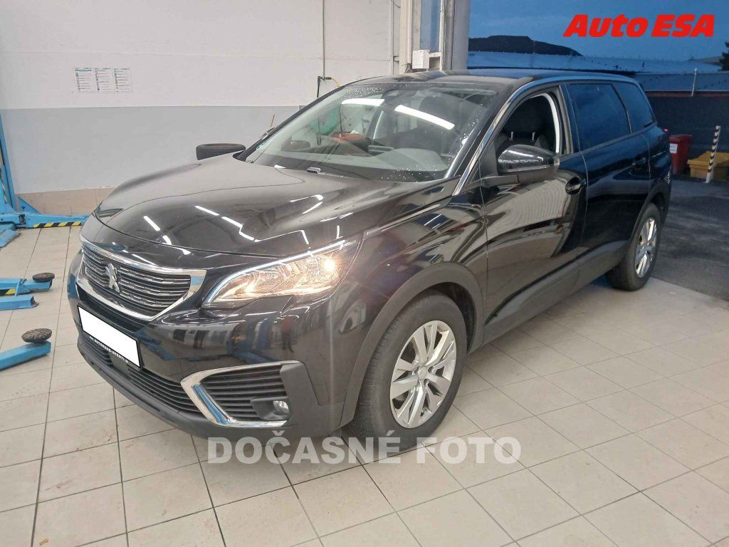 Peugeot 5008, 1.2,servis.kniha