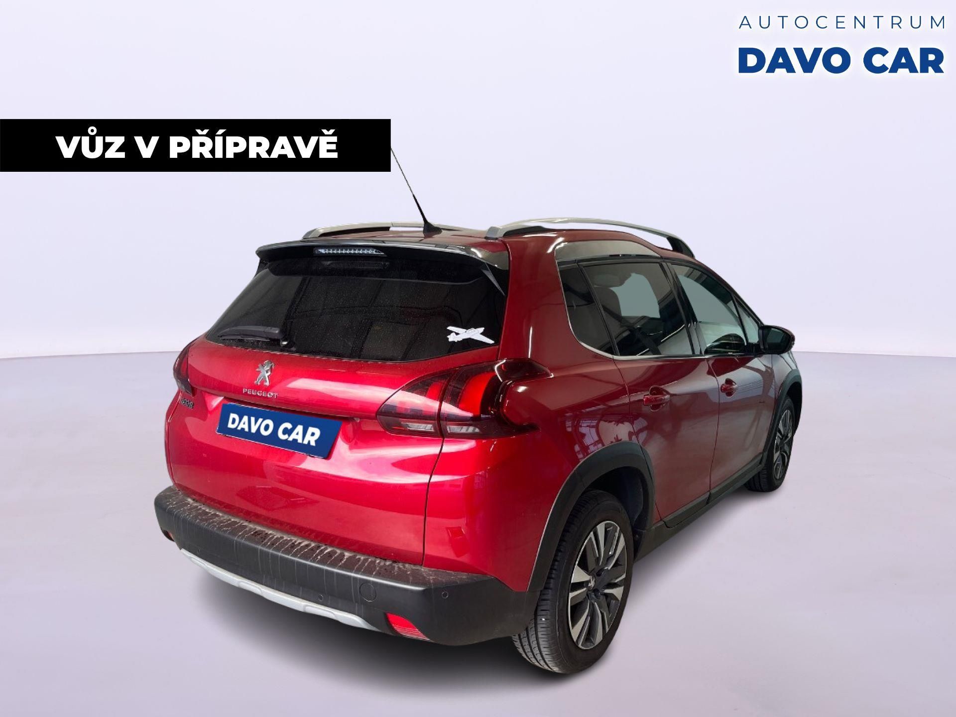 Peugeot 2008, 1,2 PureTech 60kW Allure CZ - fotka 3
