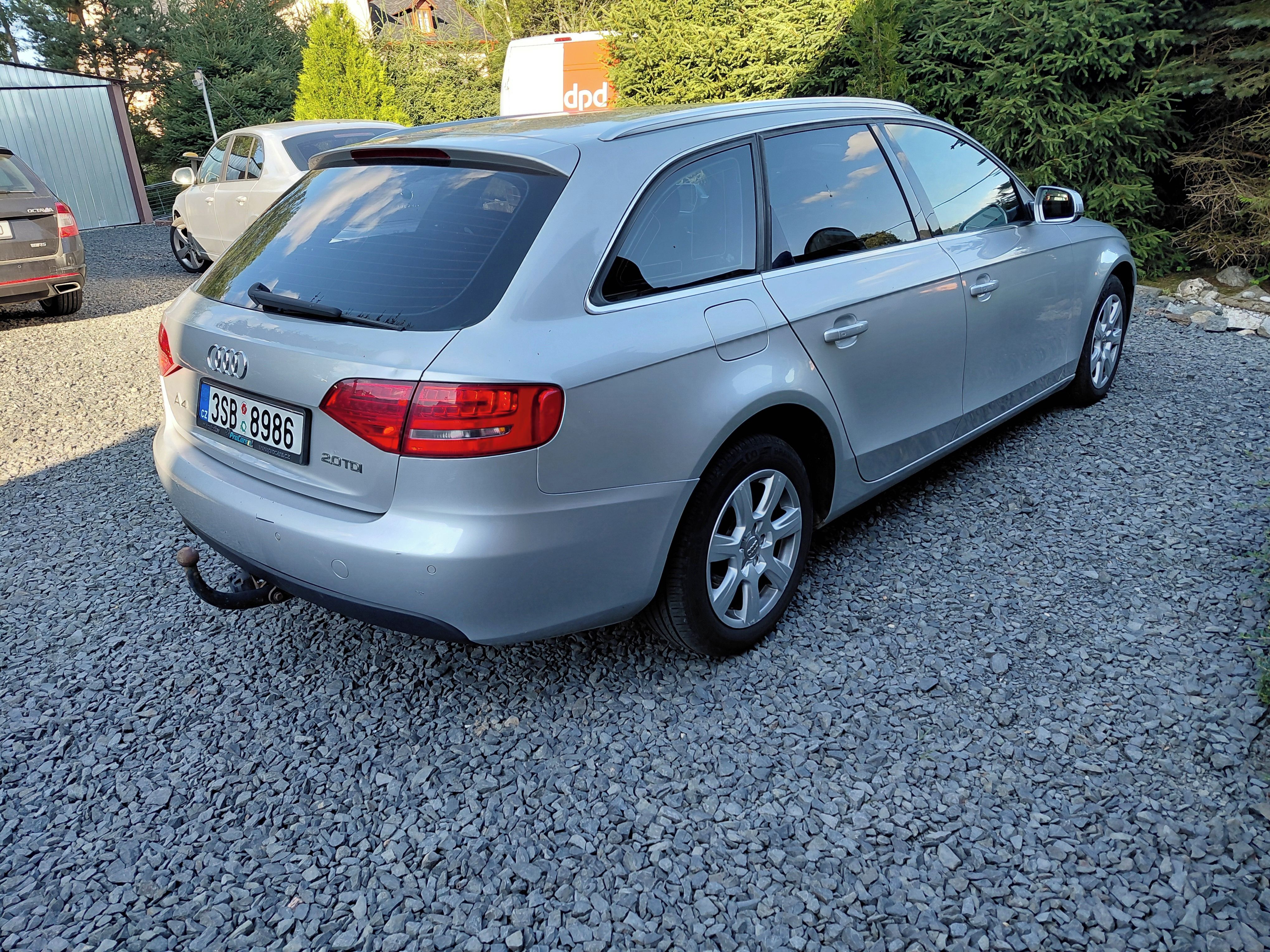 Audi A4, 2.0 TDI automat - fotka 6