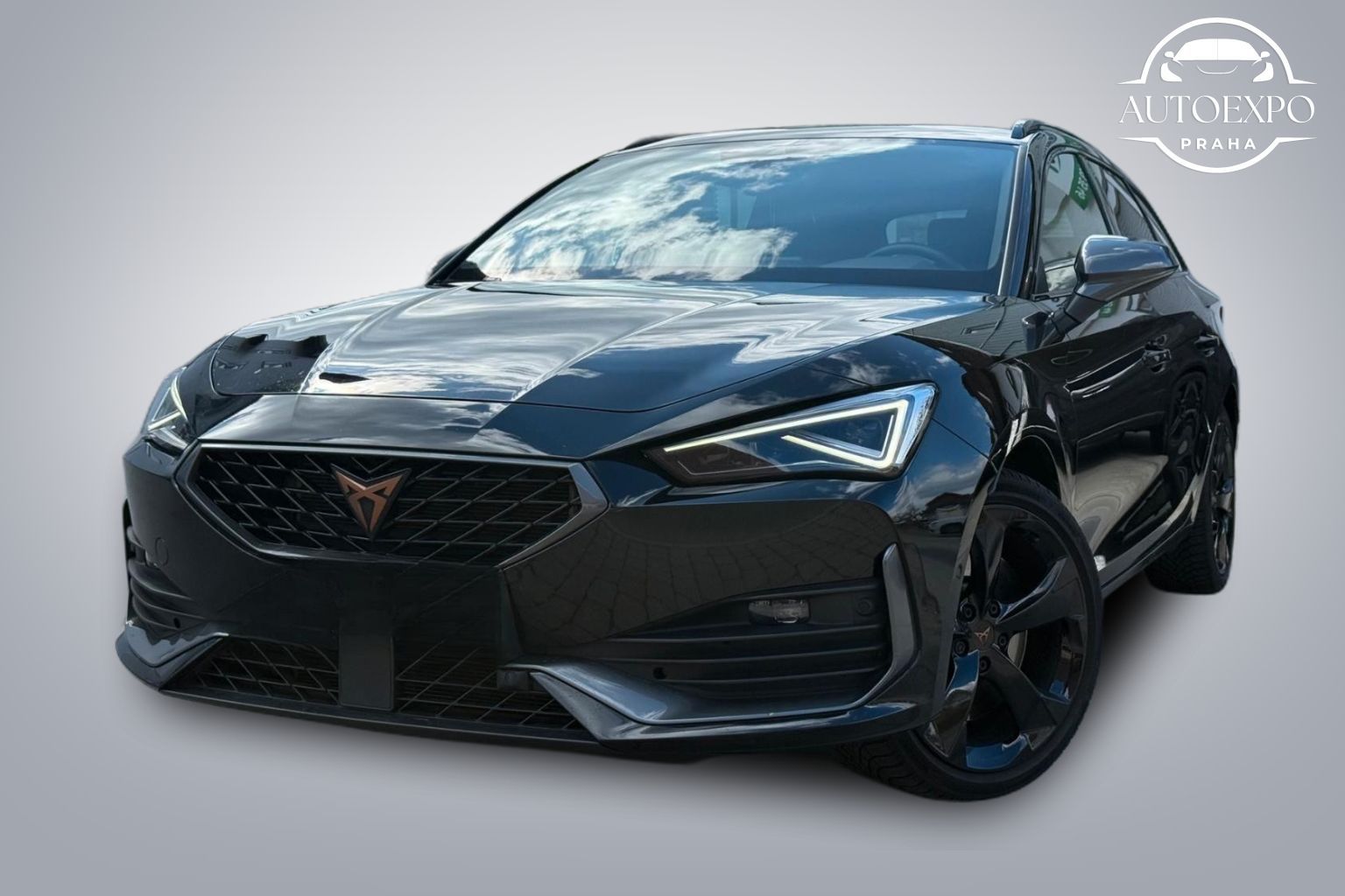 Cupra Leon, Cupra ST