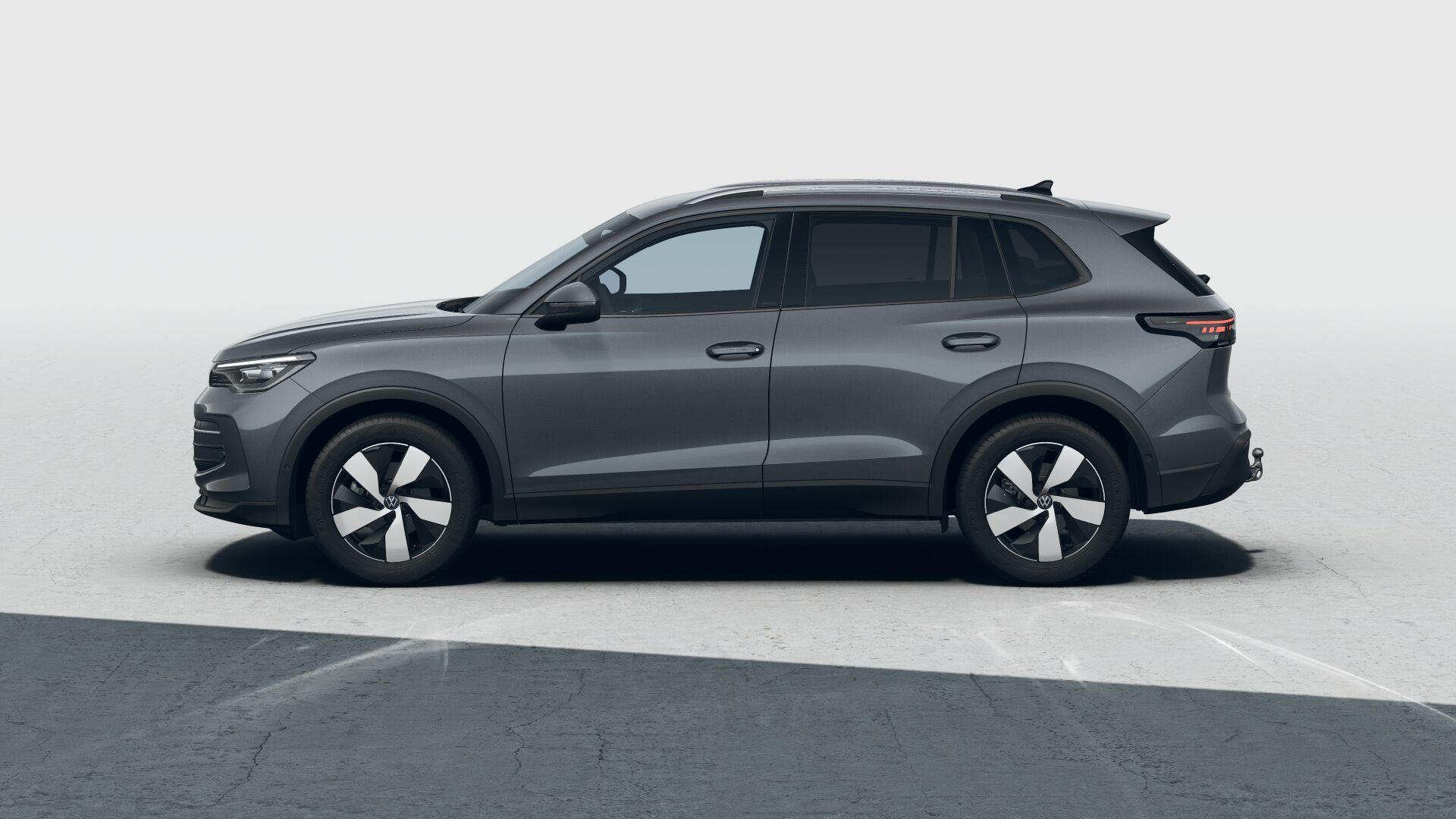 Volkswagen Tiguan, Tiguan Friends 1,5 eTSI 110 kW - fotka 2