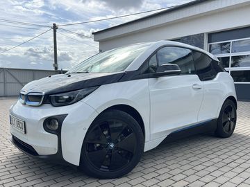 94 Ah (33 kWh) 125 kW / CCS