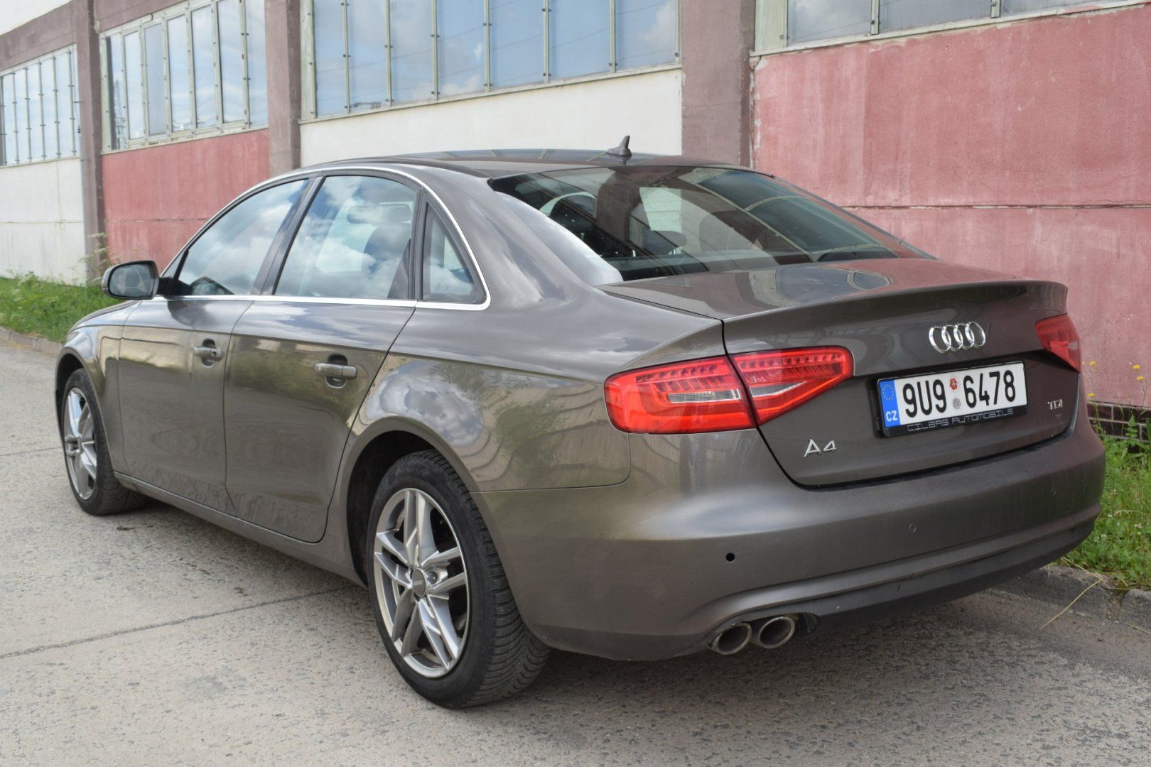 Audi A4, 2,0TDi - fotka 3