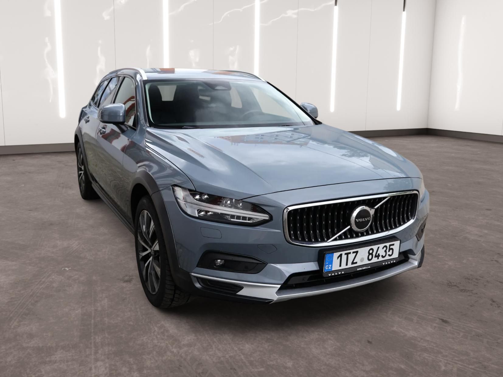 Volvo V90, Pro, B5 AWD mild hybrid - fotka 5