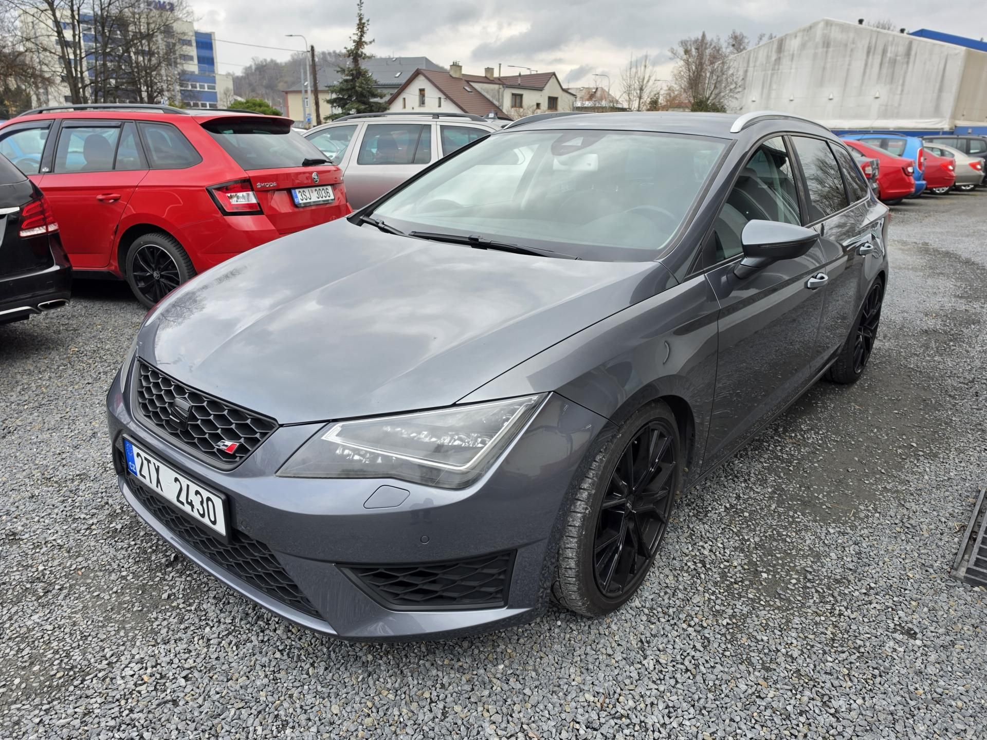 Seat Leon, 2.0 TDI FR Led - fotka 2