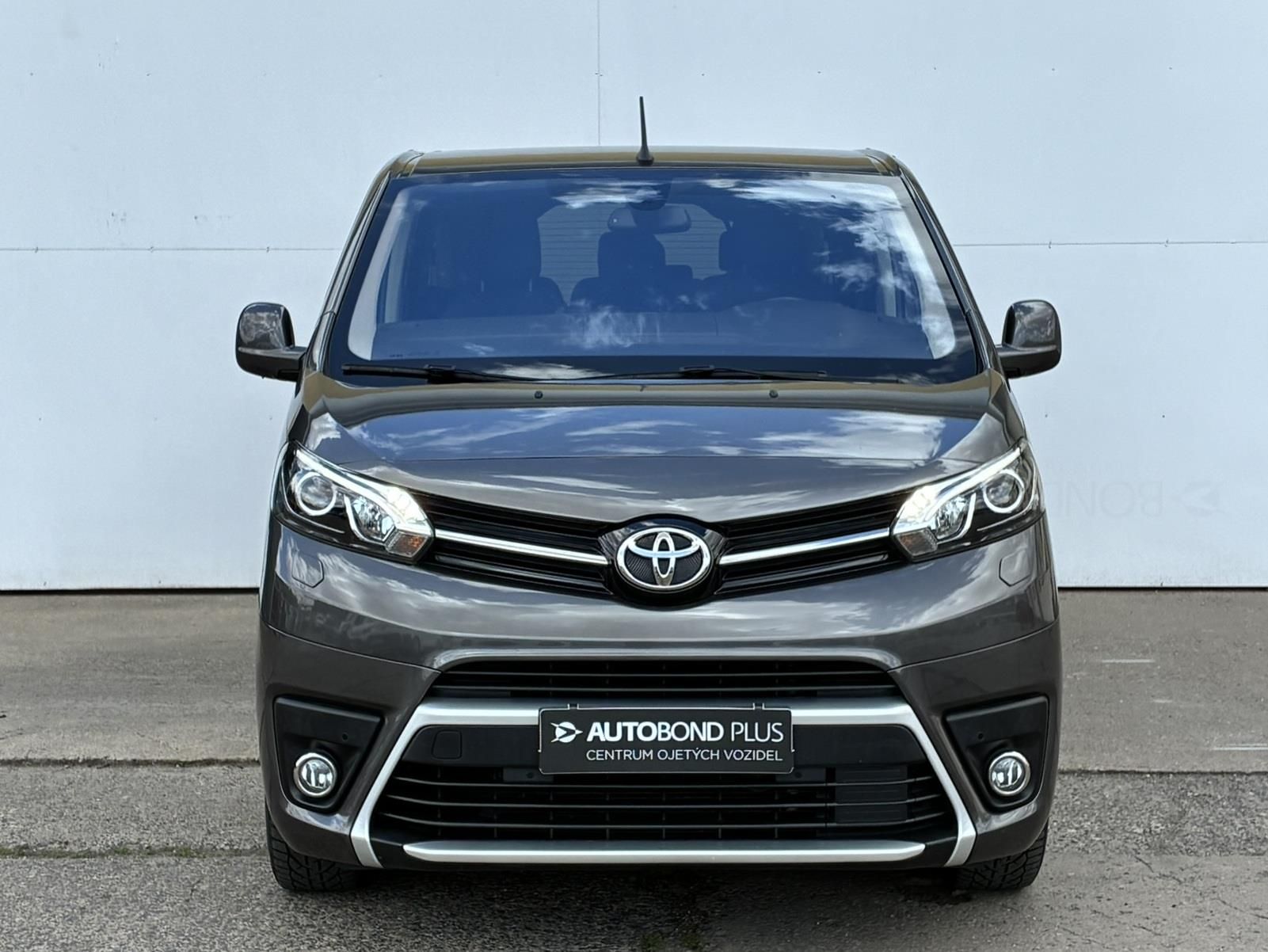 Toyota Proace Verso, 2.0 D-4D 130kW L1 Family Tažné - fotka 4