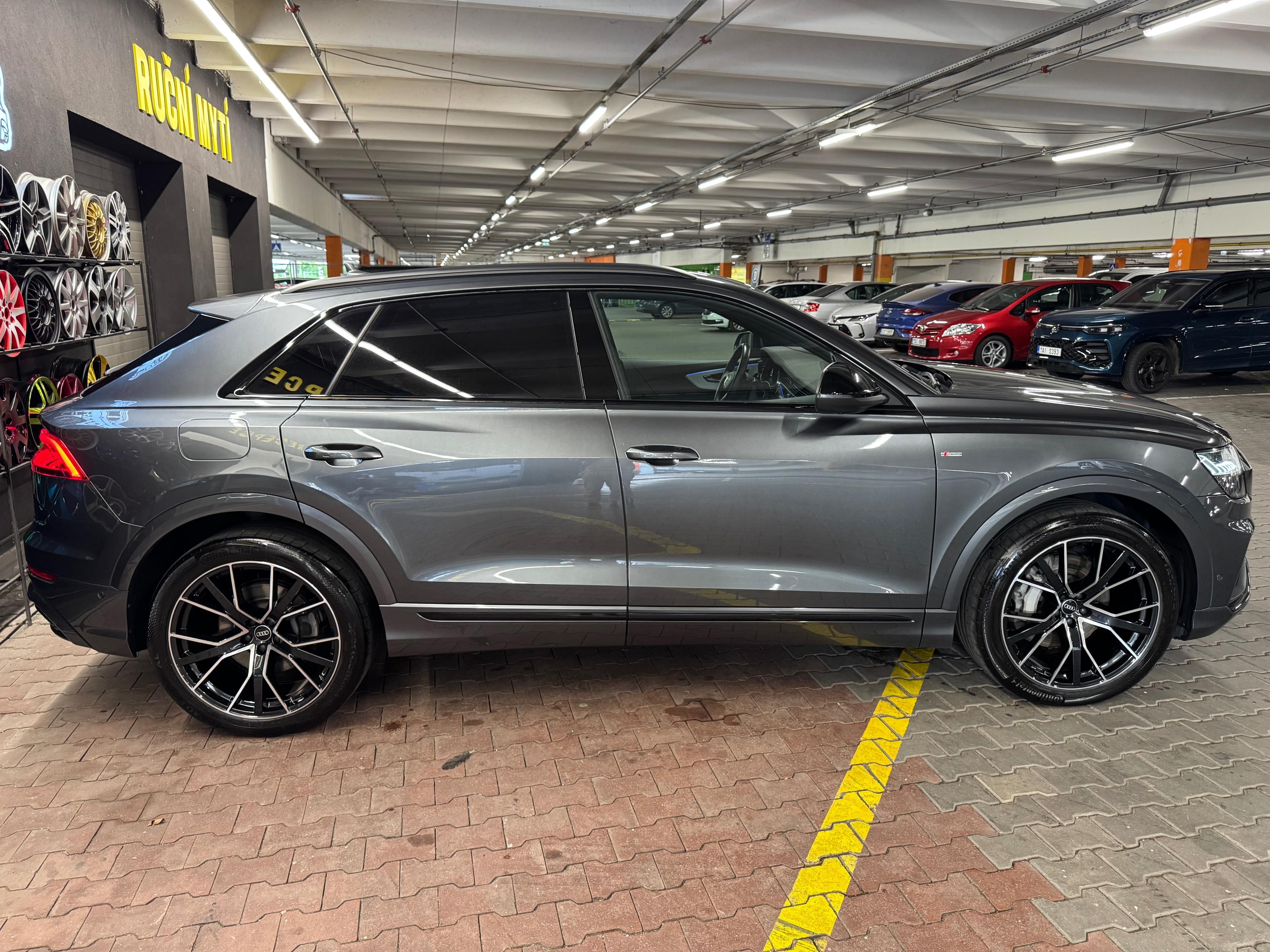 Audi Q8, 50 TDI 210kW S-Line ČR DPH - fotka 4
