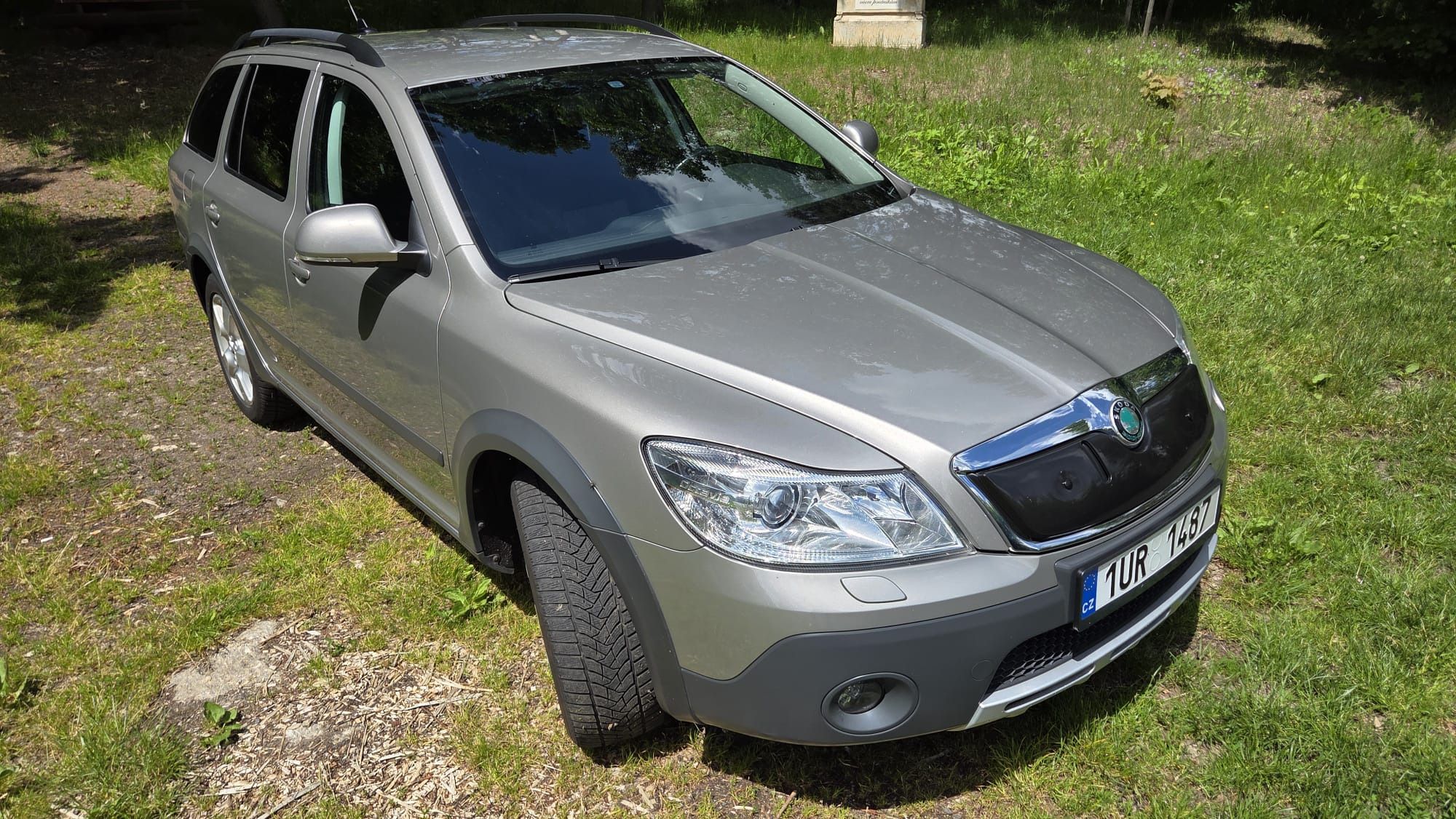 Škoda Octavia, Škoda Octavia Scout 2.0 TDI - fotka 2