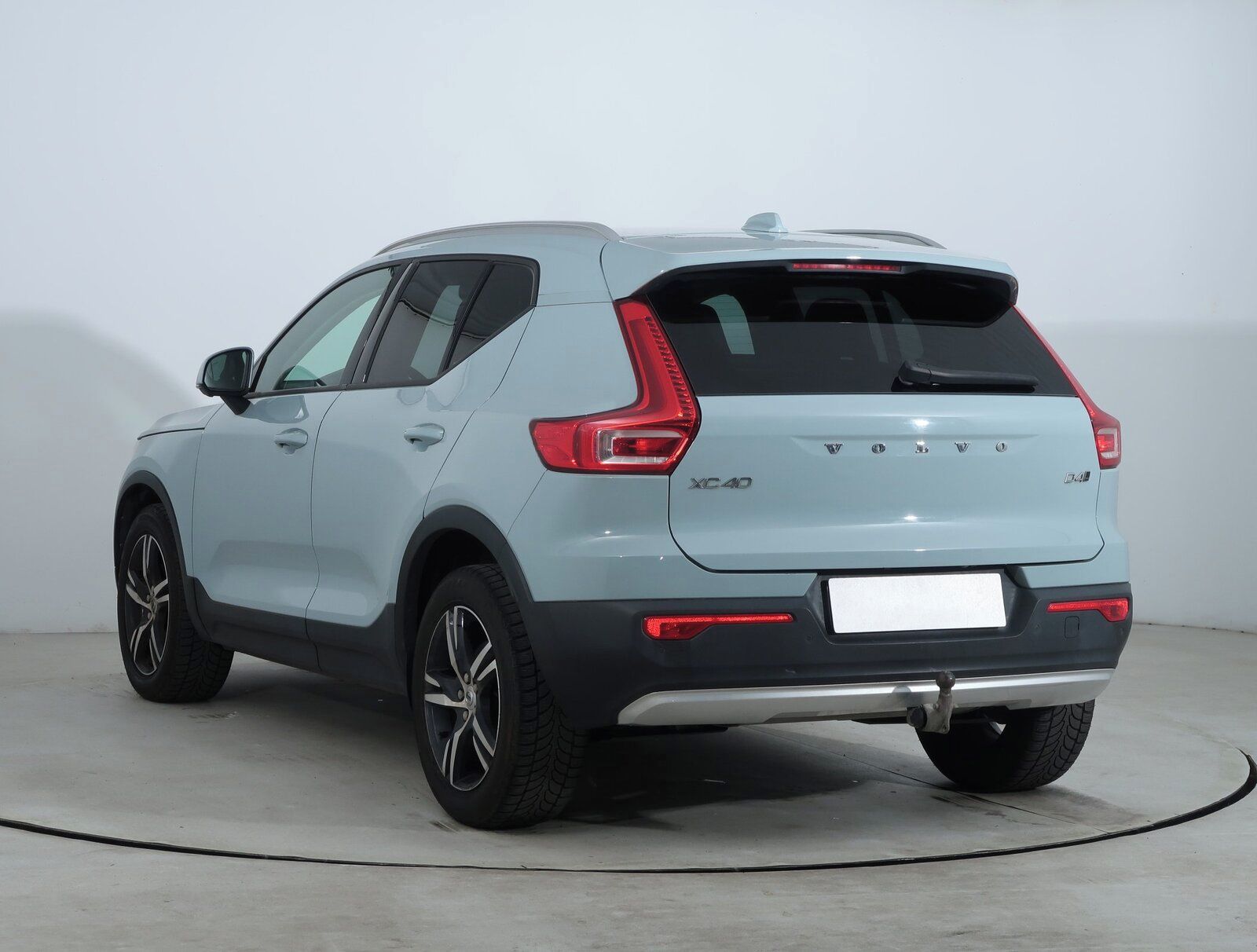 Volvo XC40, D4 AWD, 4X4, Automat - fotka 4
