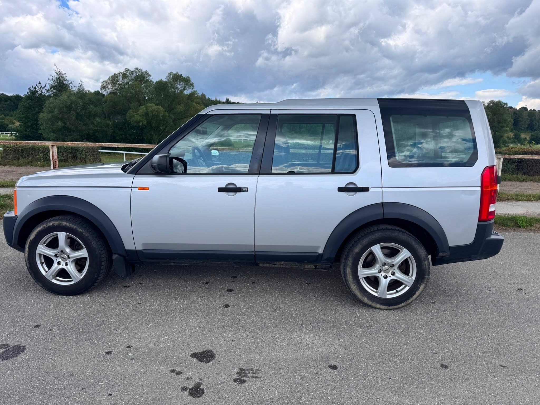 Land Rover Discovery, Discovery 3, 2,7 V6, 140kW - fotka 2