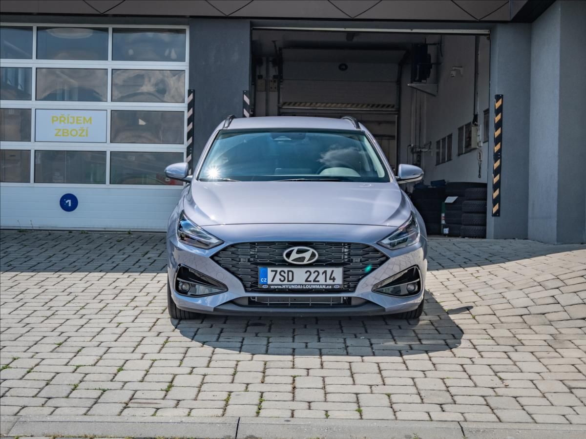 Hyundai i30, WG 1,6TGDI DCT STYLE - fotka 2
