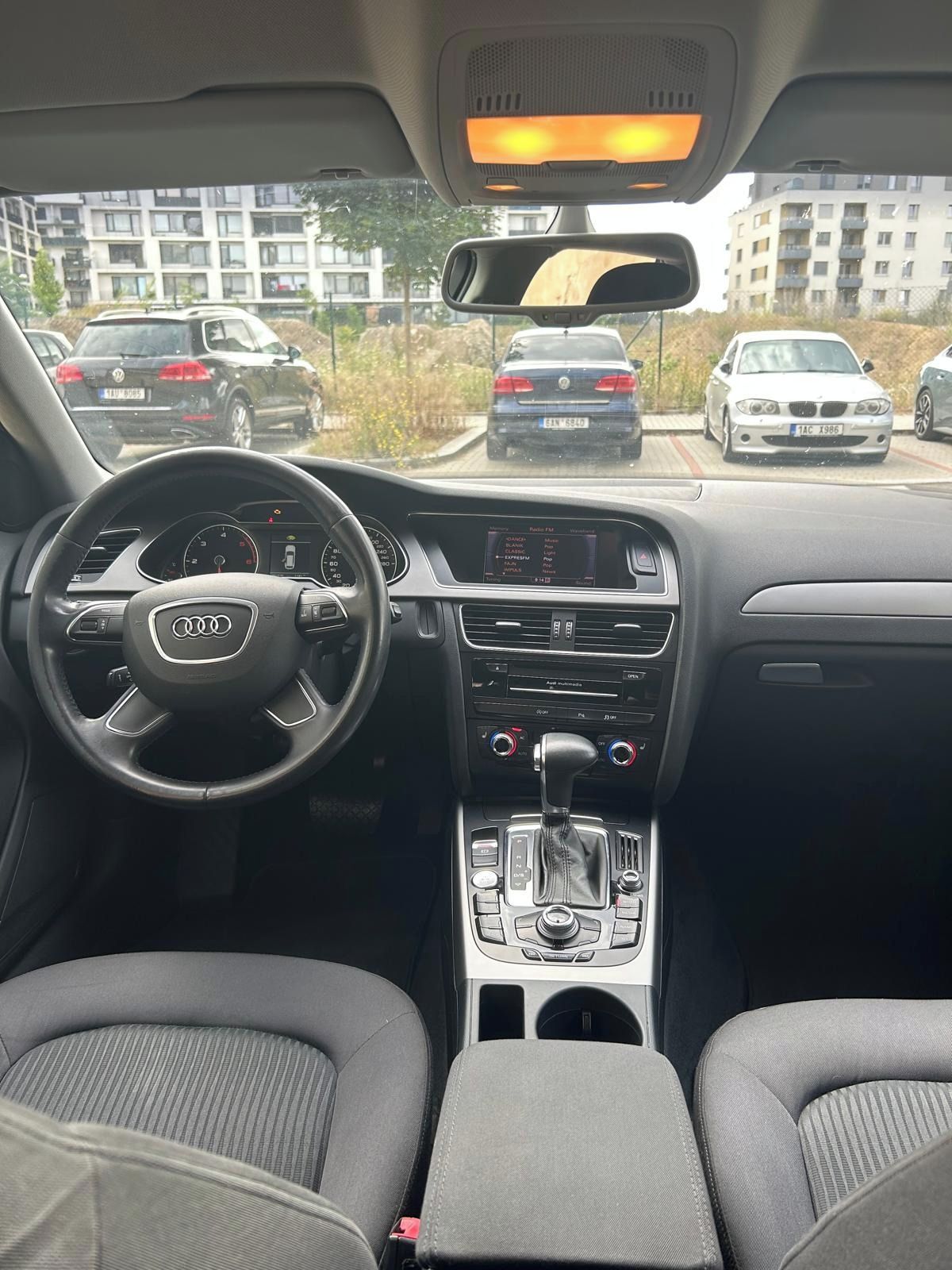 Audi A4 Avant, Facelift 2.0TDI 130 kW Automat - fotka 6