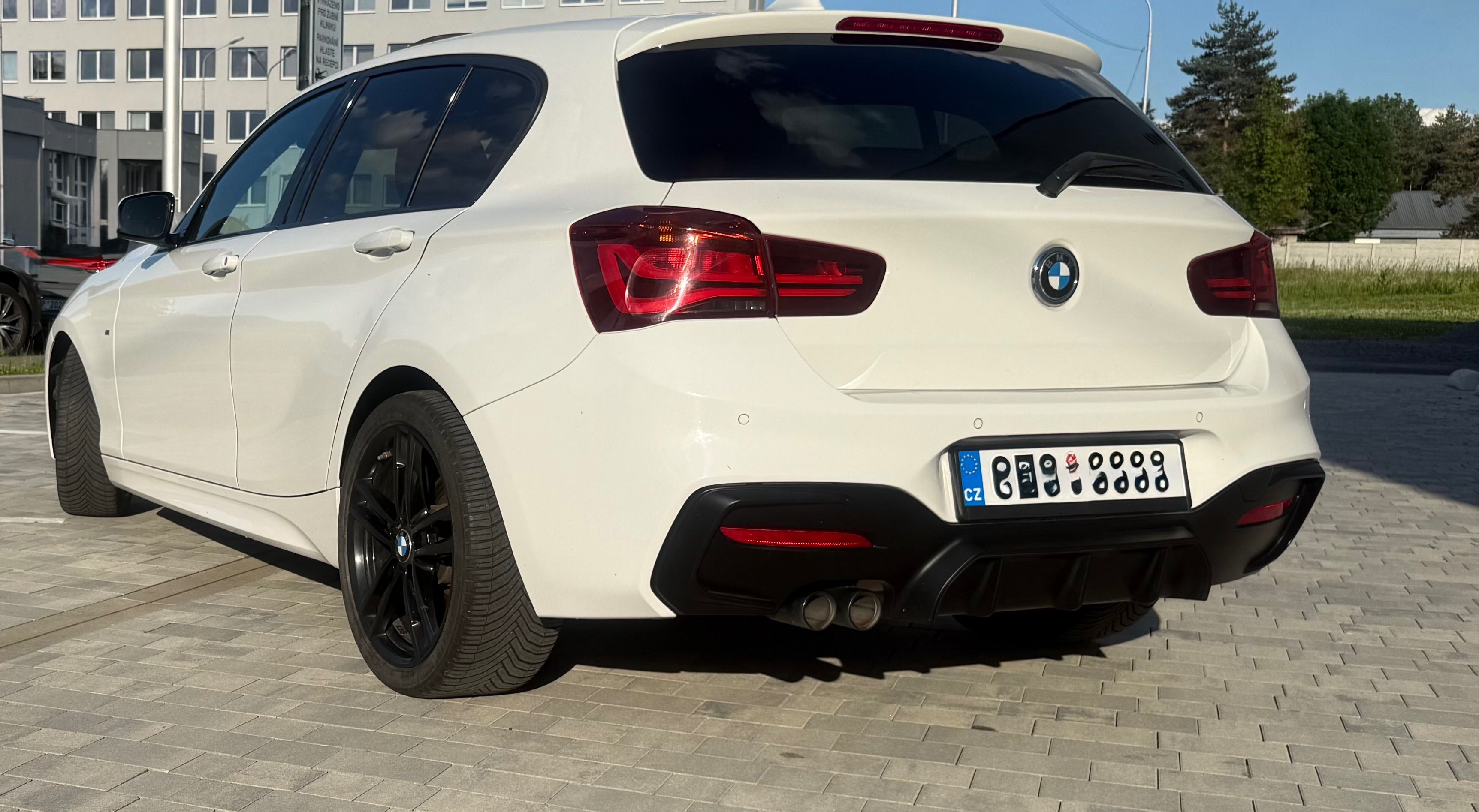 BMW Řada 1, BMW 120D 140kw - fotka 6