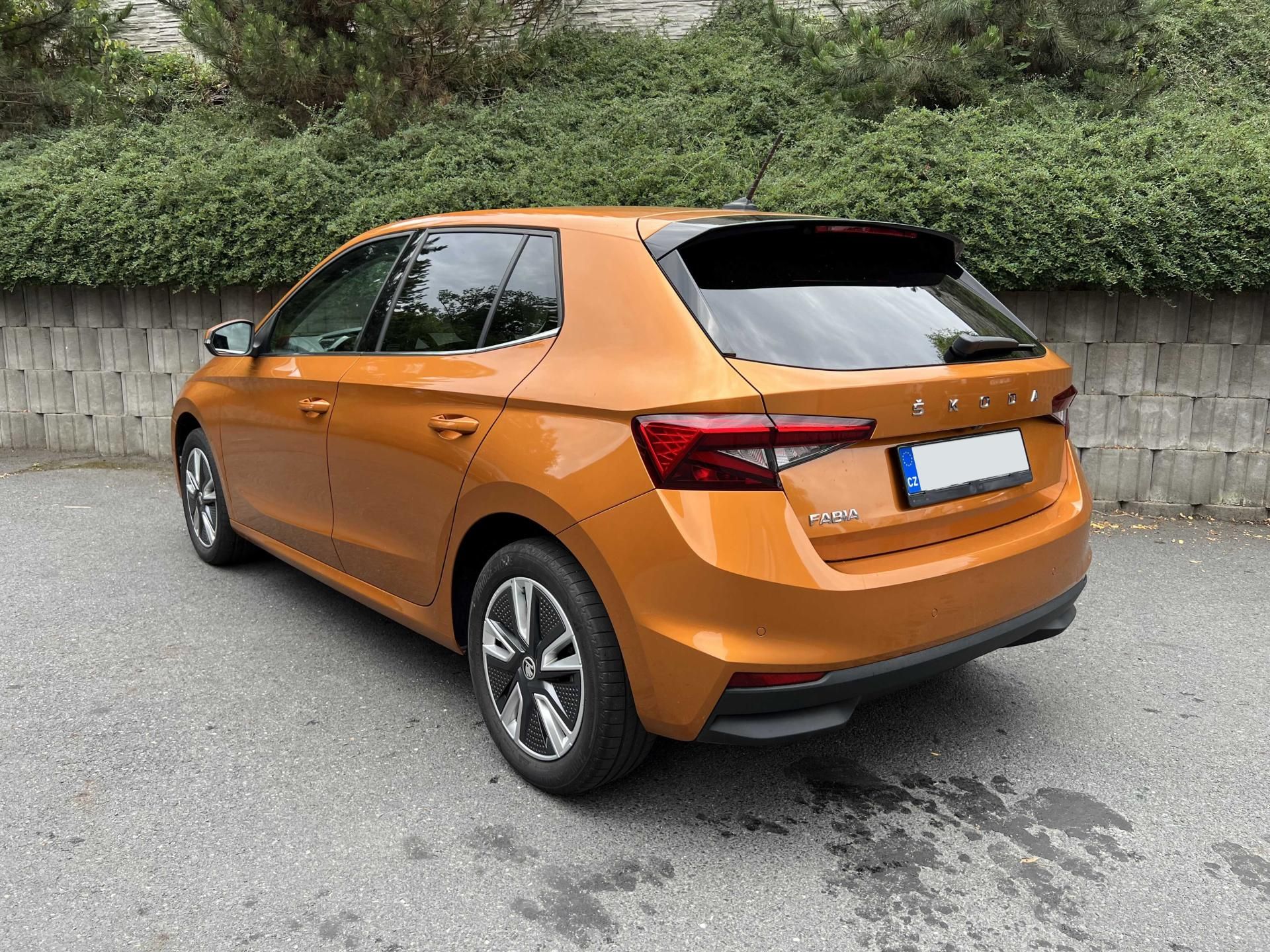 Škoda Fabia, 1.0 TSi 81 kW CRYSTAL LIGHTING - fotka 4
