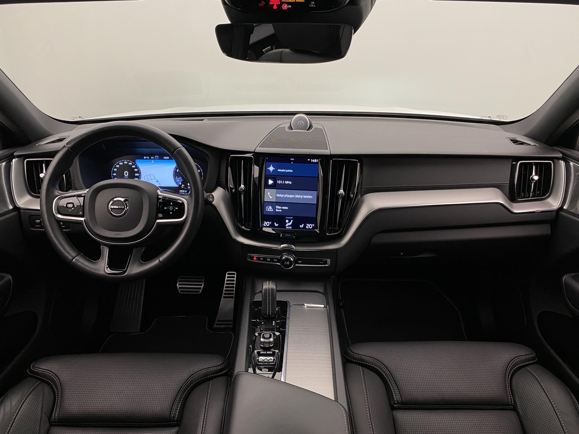 Volvo XC60, B6 AWD R-DESIGN AUT - fotka 2