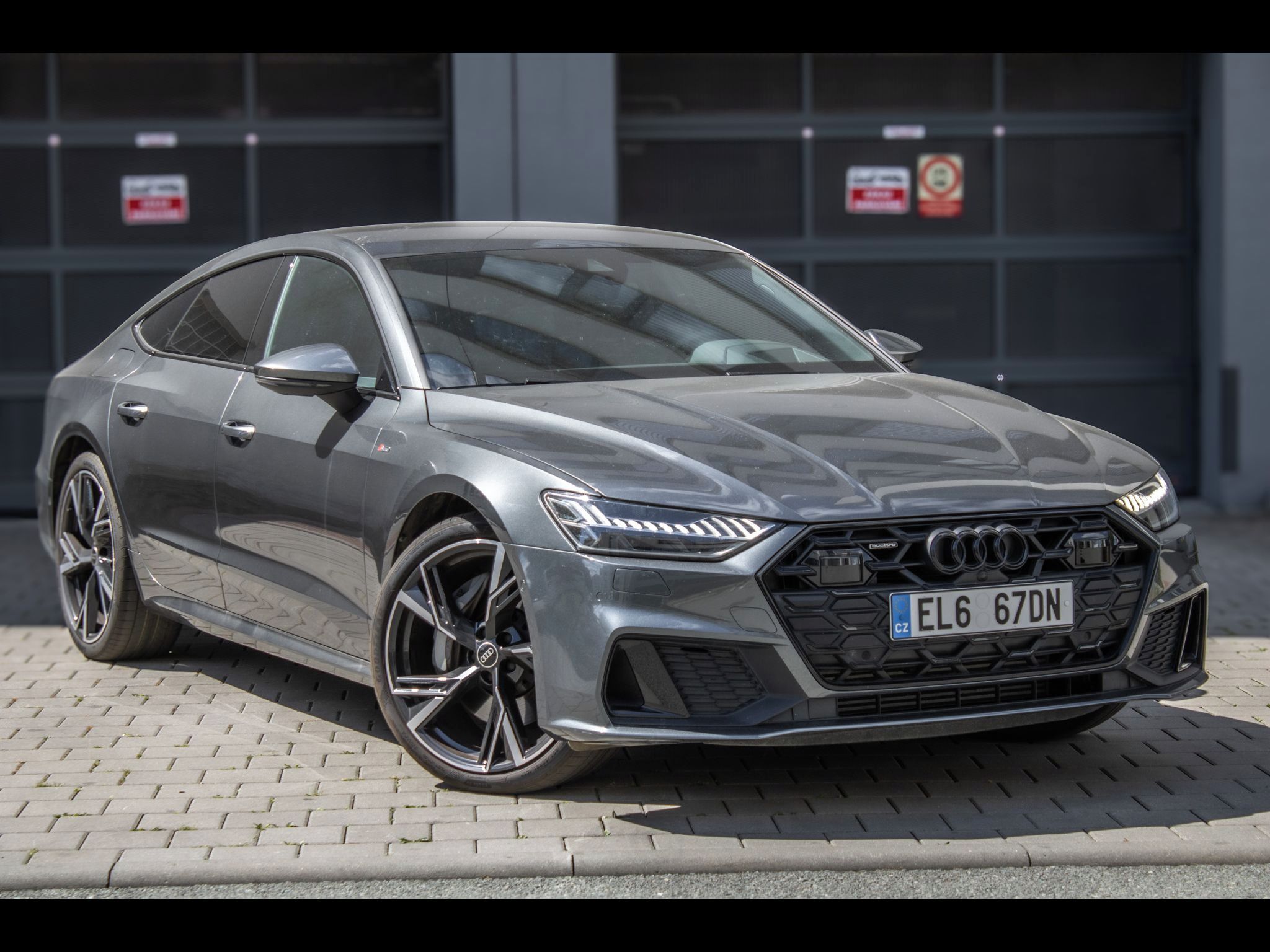 Audi A7, S-Line 50TFSIe 220kW - fotka 3
