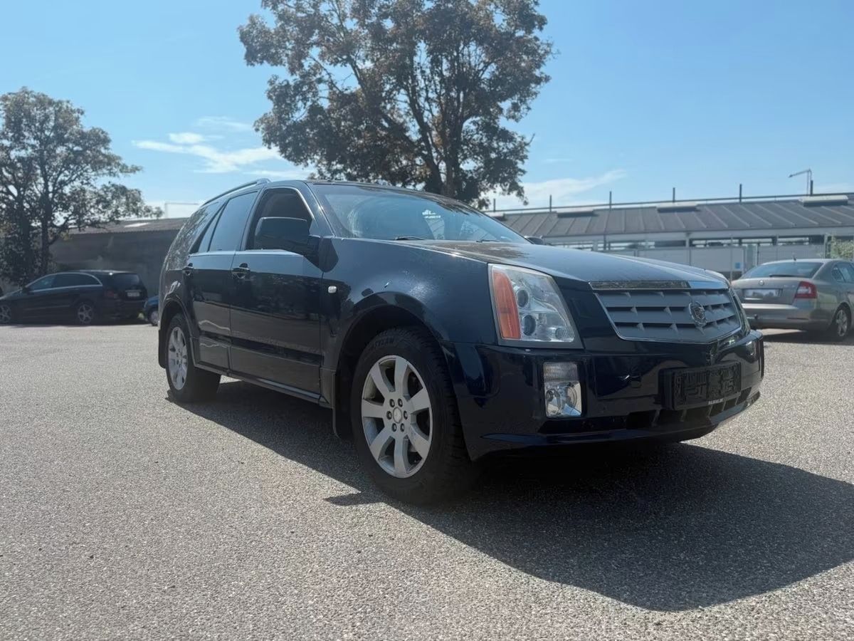Cadillac SRX, LPG+BENZIN 4.6i V8splátky všem - fotka 2