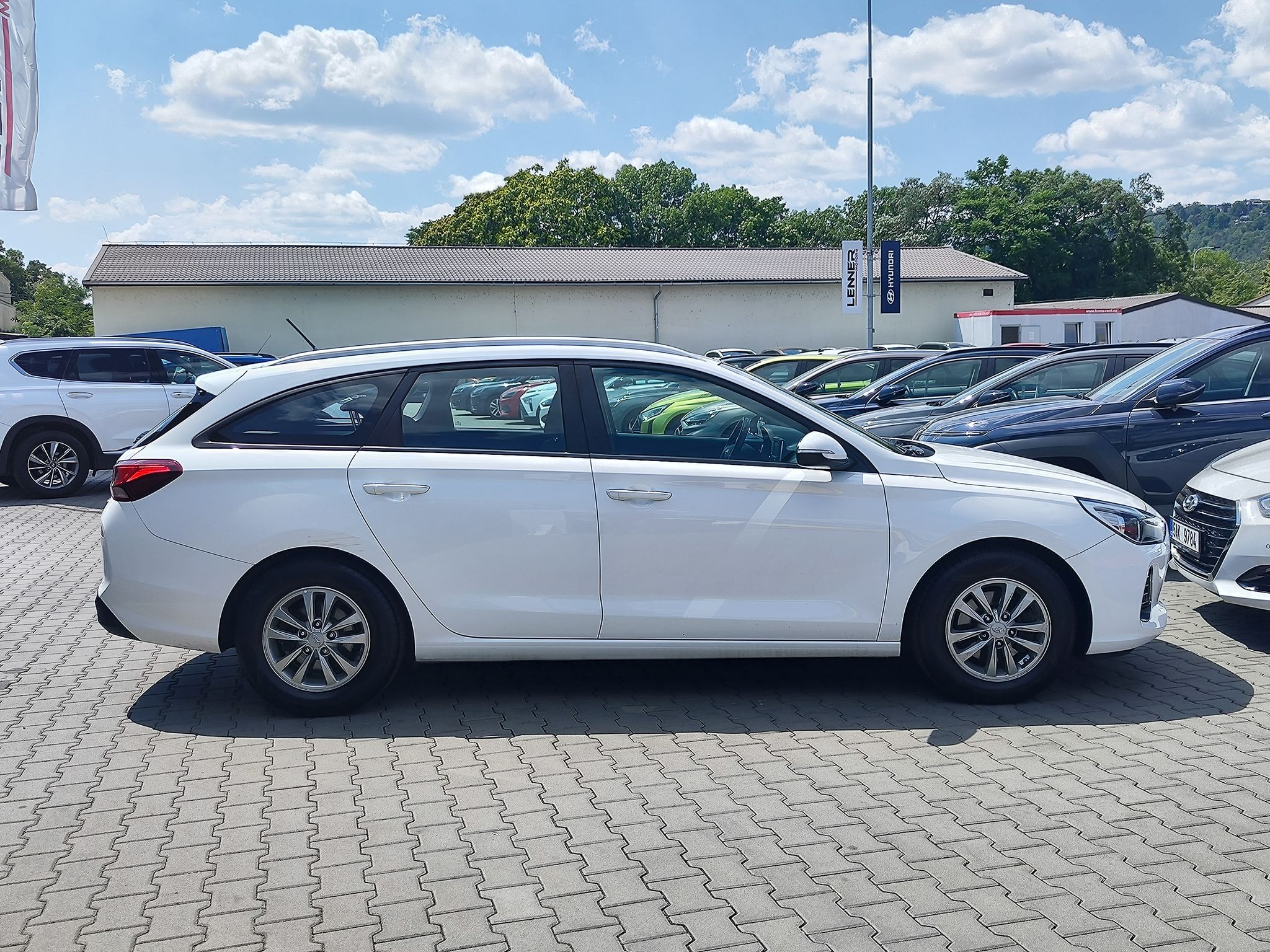 Hyundai i30, 1.0 T-GDI/88kW Trikolor komfor - fotka 4
