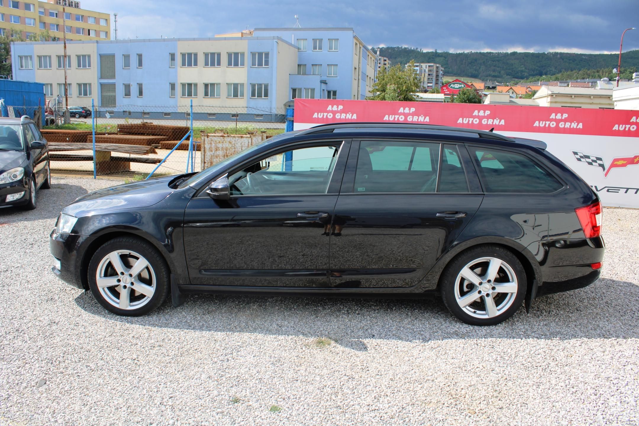 Škoda Octavia, 2.0TDI NAVI KLIMA DSG 4X4 ALU - fotka 4