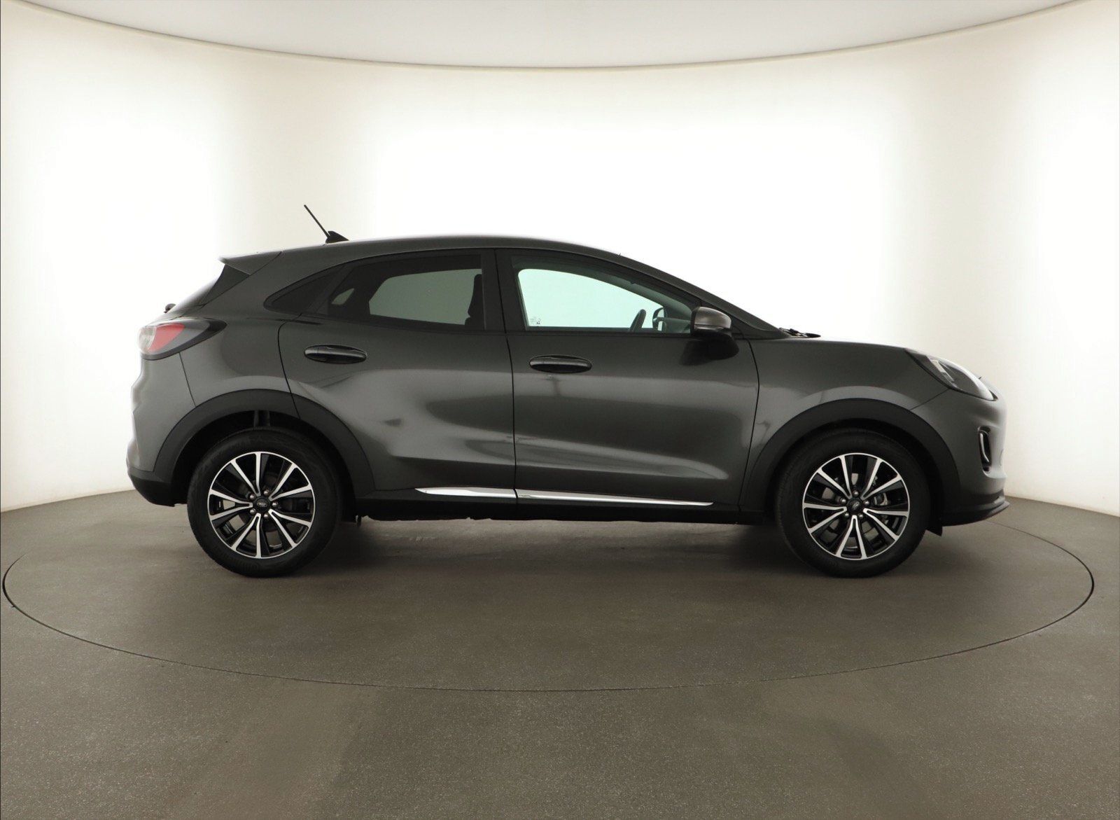 Ford Puma, 1.0 EcoBoost, 1.maj, ČR - fotka 6