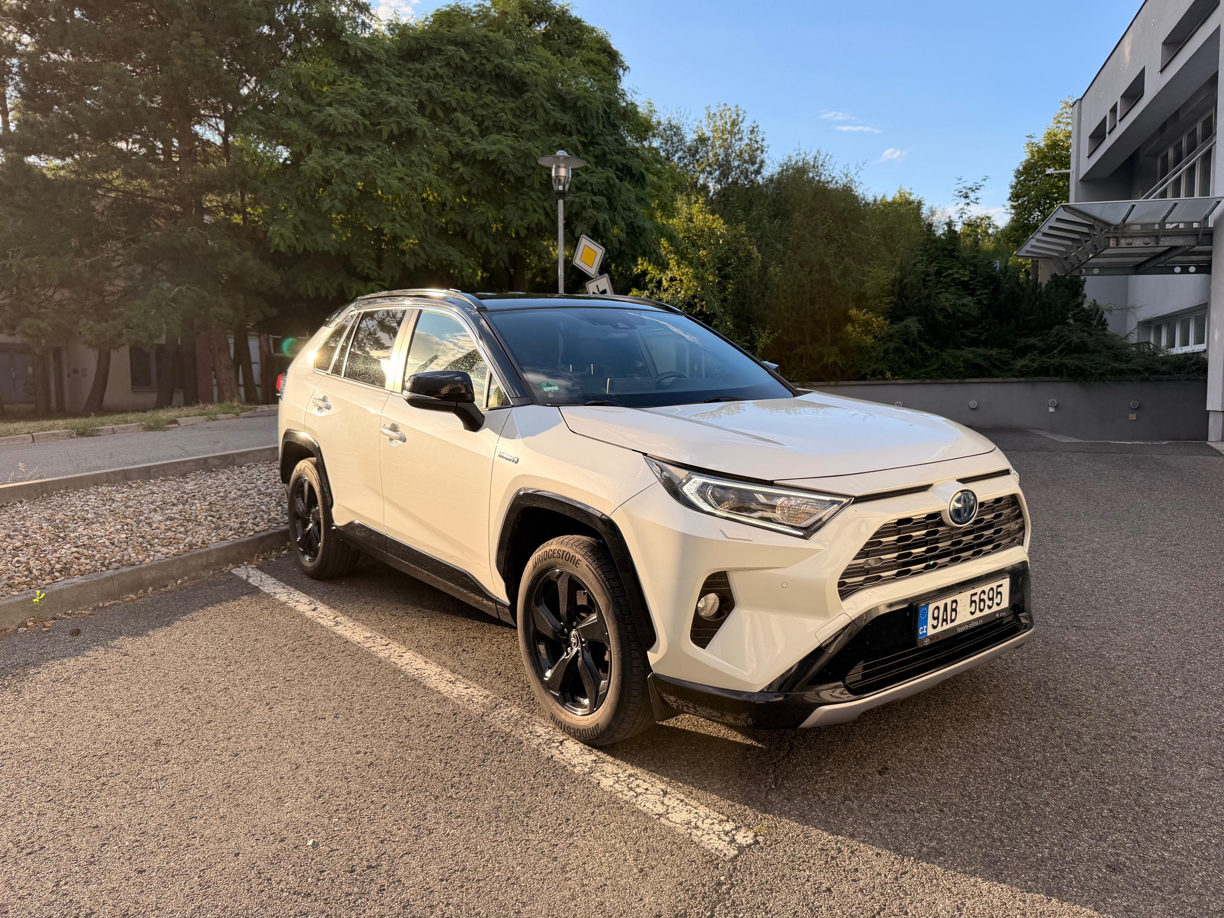 Toyota Rav4, Toyota RAV4 2.5 HSD 4×4 222k - fotka 4