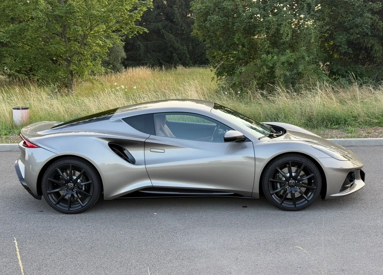 Lotus Emira, 3.5 L V6 - fotka 5