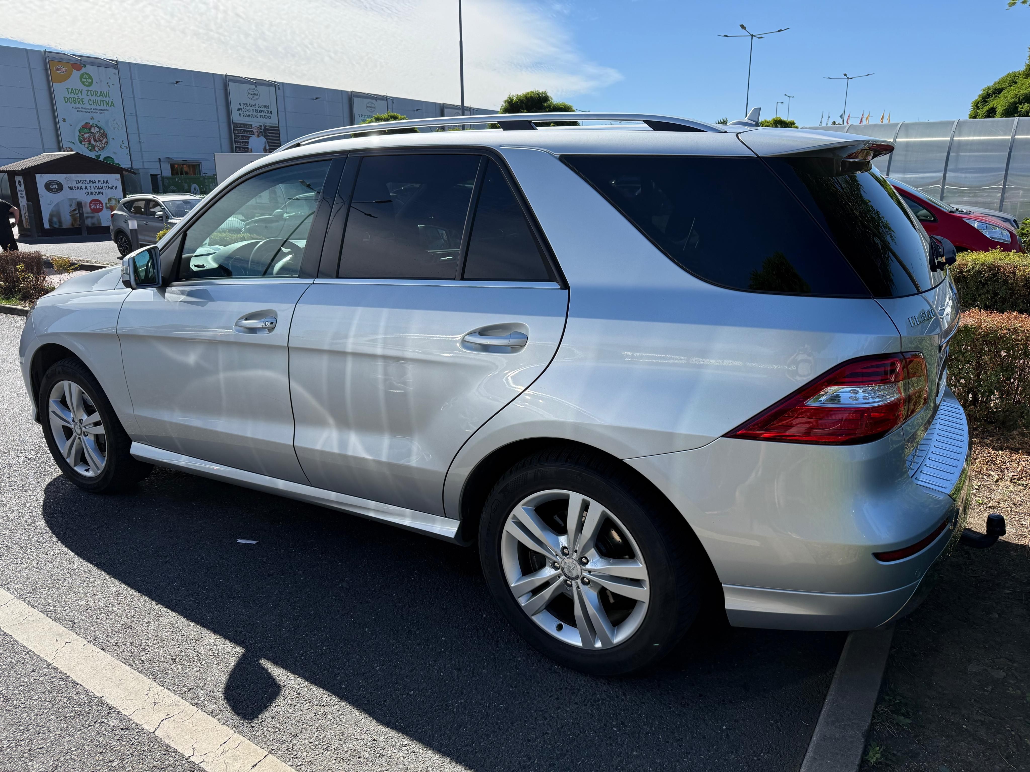 Mercedes-Benz ML, Mercedes-Benz ML 350 BlueTEC 4 - fotka 5