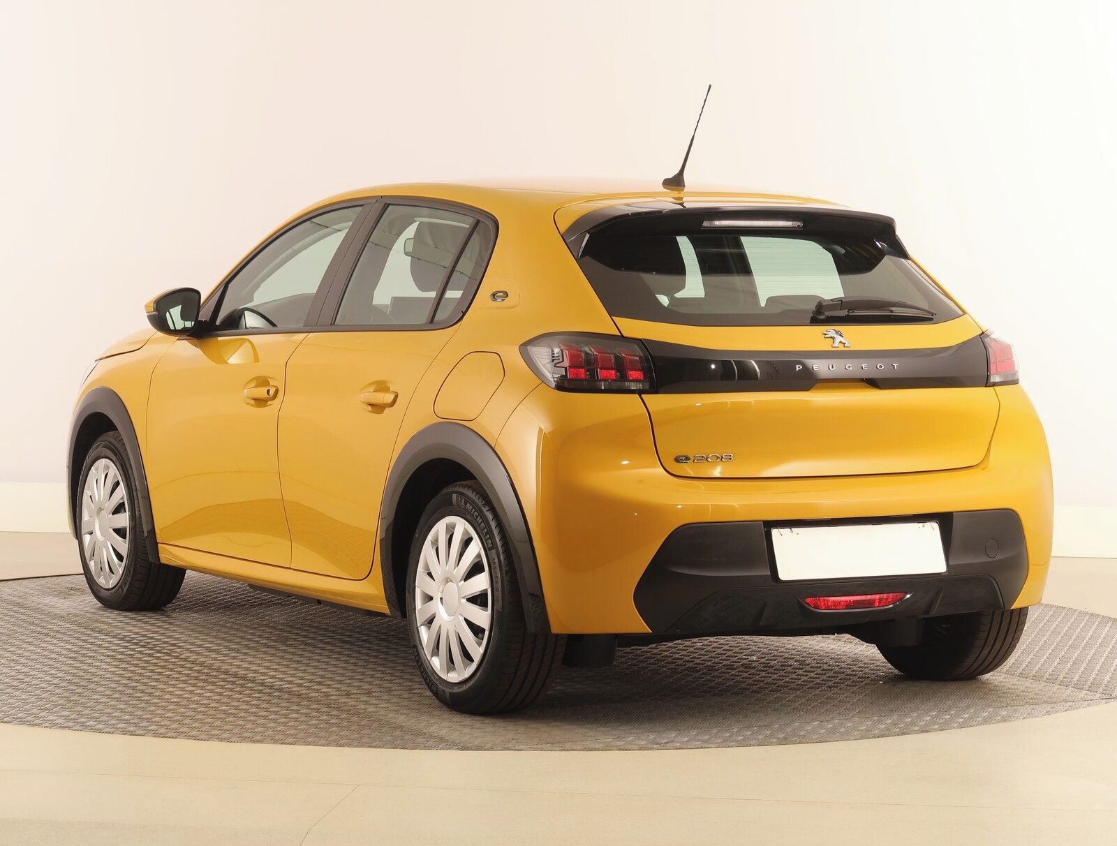 Peugeot 208, 50 kWh, SoH 93%, Active - fotka 4
