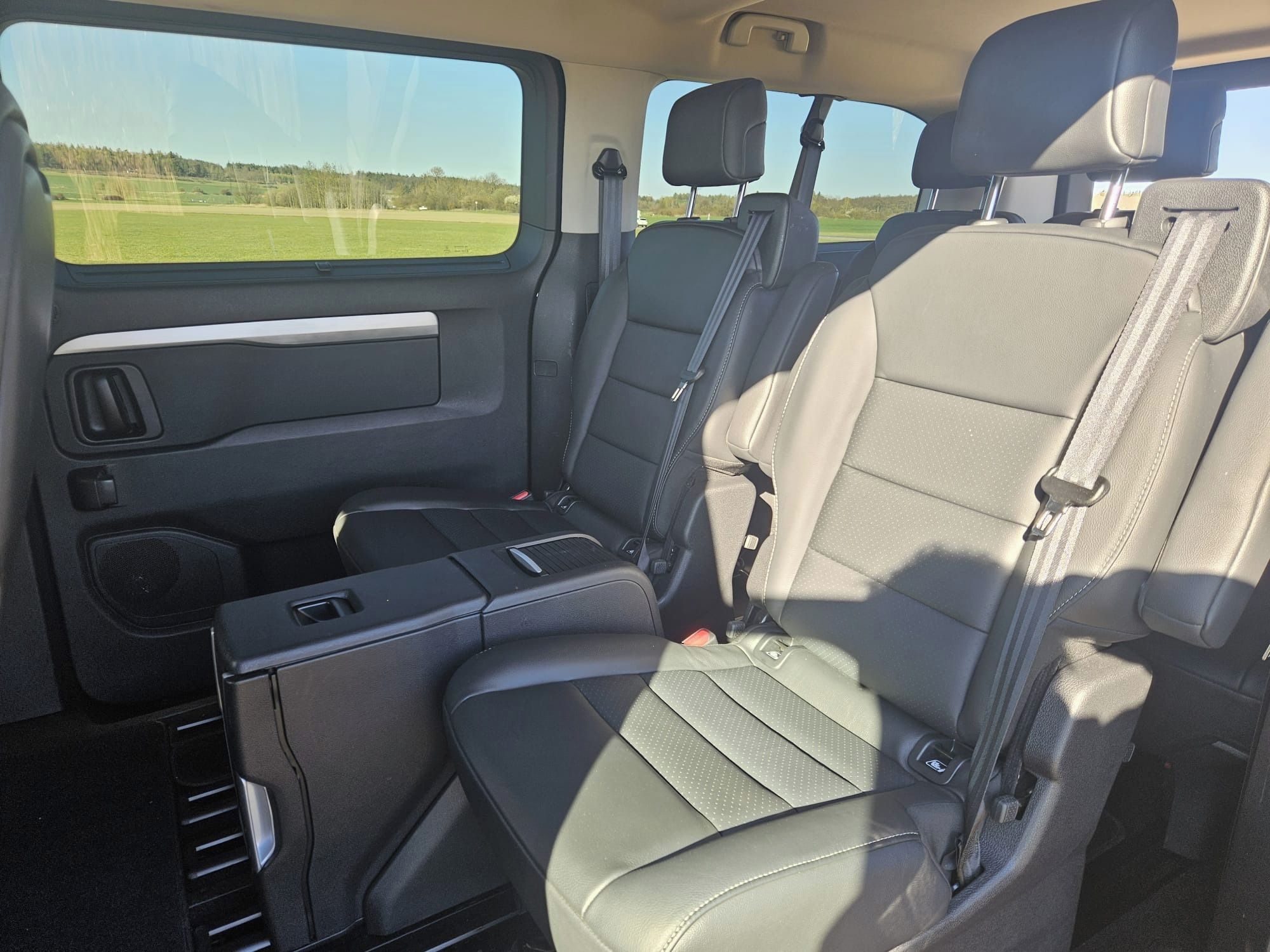 Toyota Proace, výbava VIP, záruka do 5/2027 - fotka 6