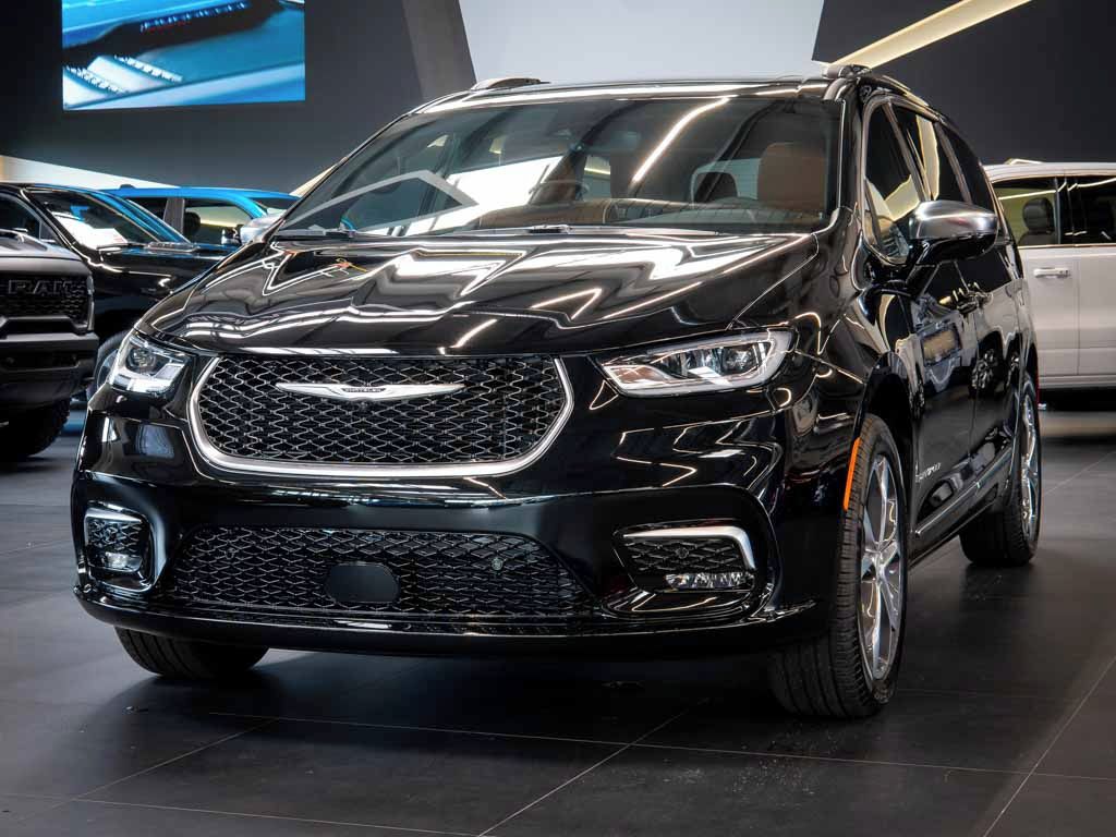 Chrysler Pacifica, 3.6 V6 Pinnacle AWD 2x LCD