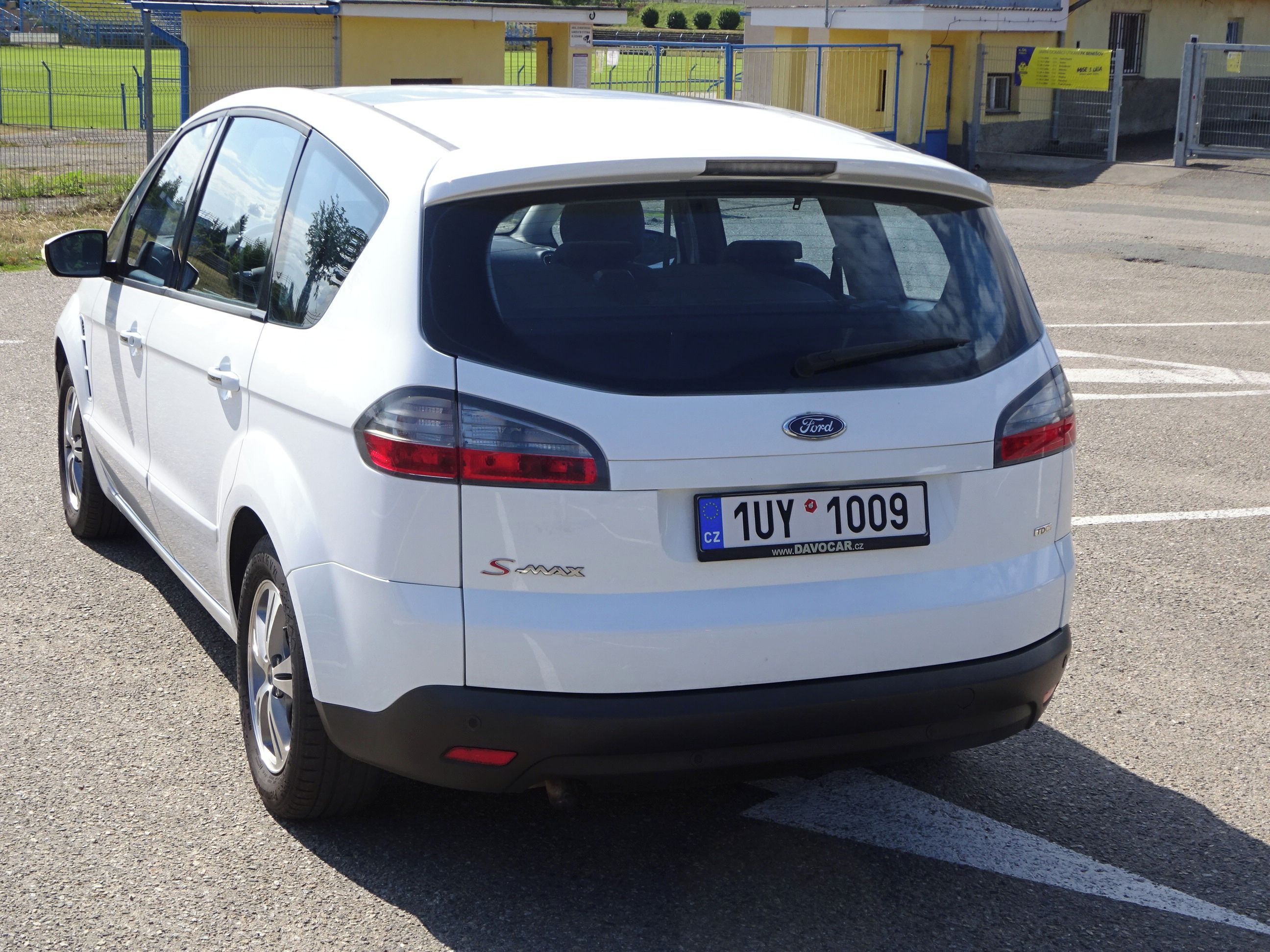 Ford S-MAX, 2.0 TDCI (103 KW) 7 MÍST - fotka 4