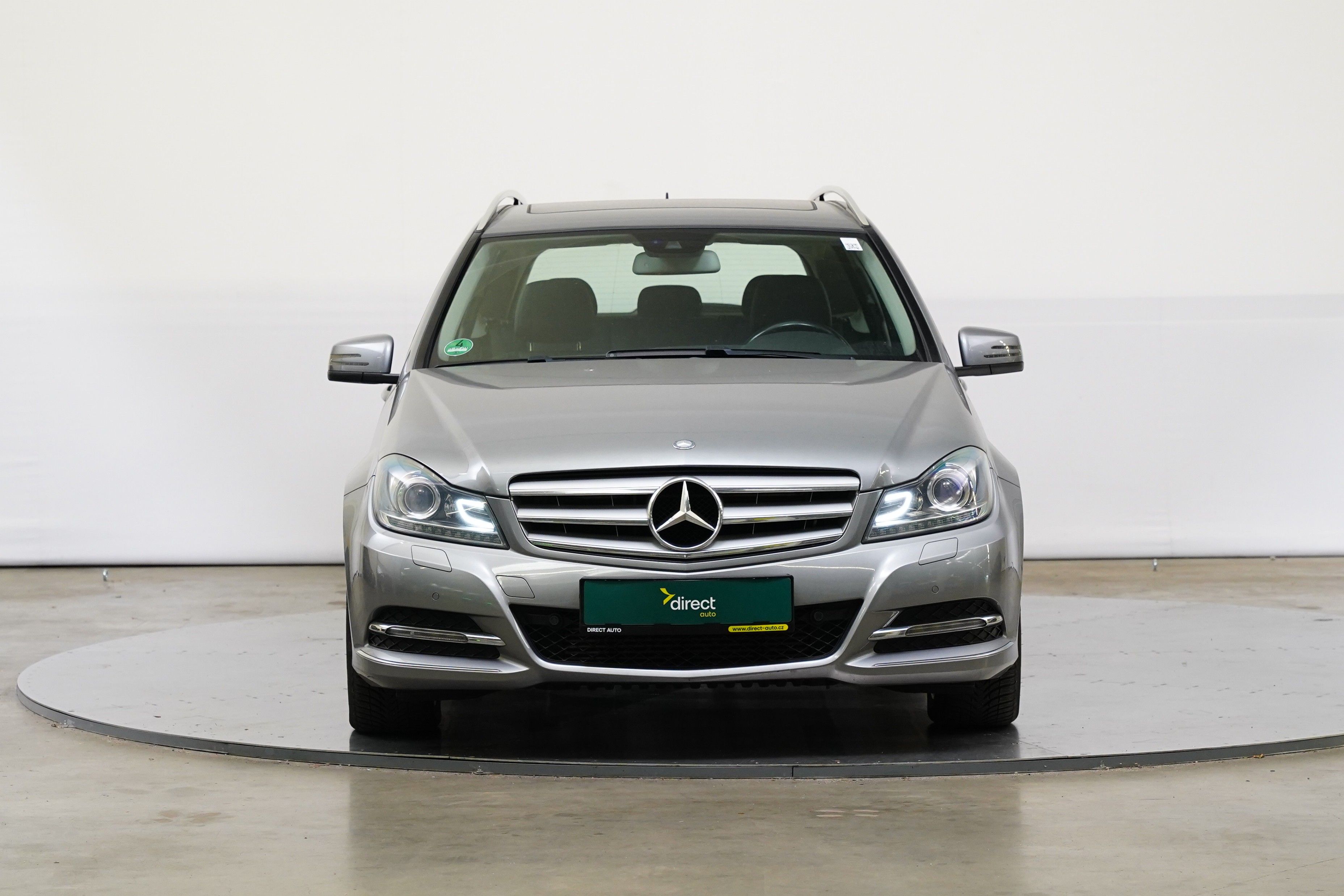 Mercedes-Benz Třídy C, 220 TCDI 125 kW Avantgarde - fotka 4
