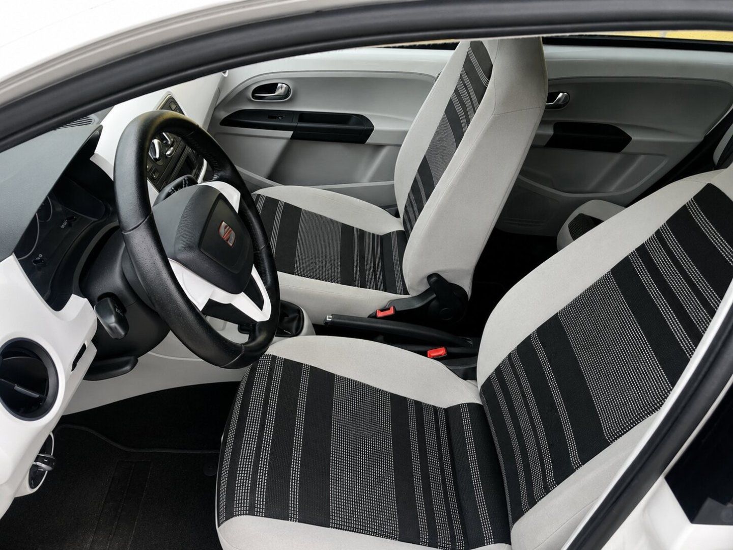 Seat Mii, 1,0MPi (55kW)*KLIMATIZACE*