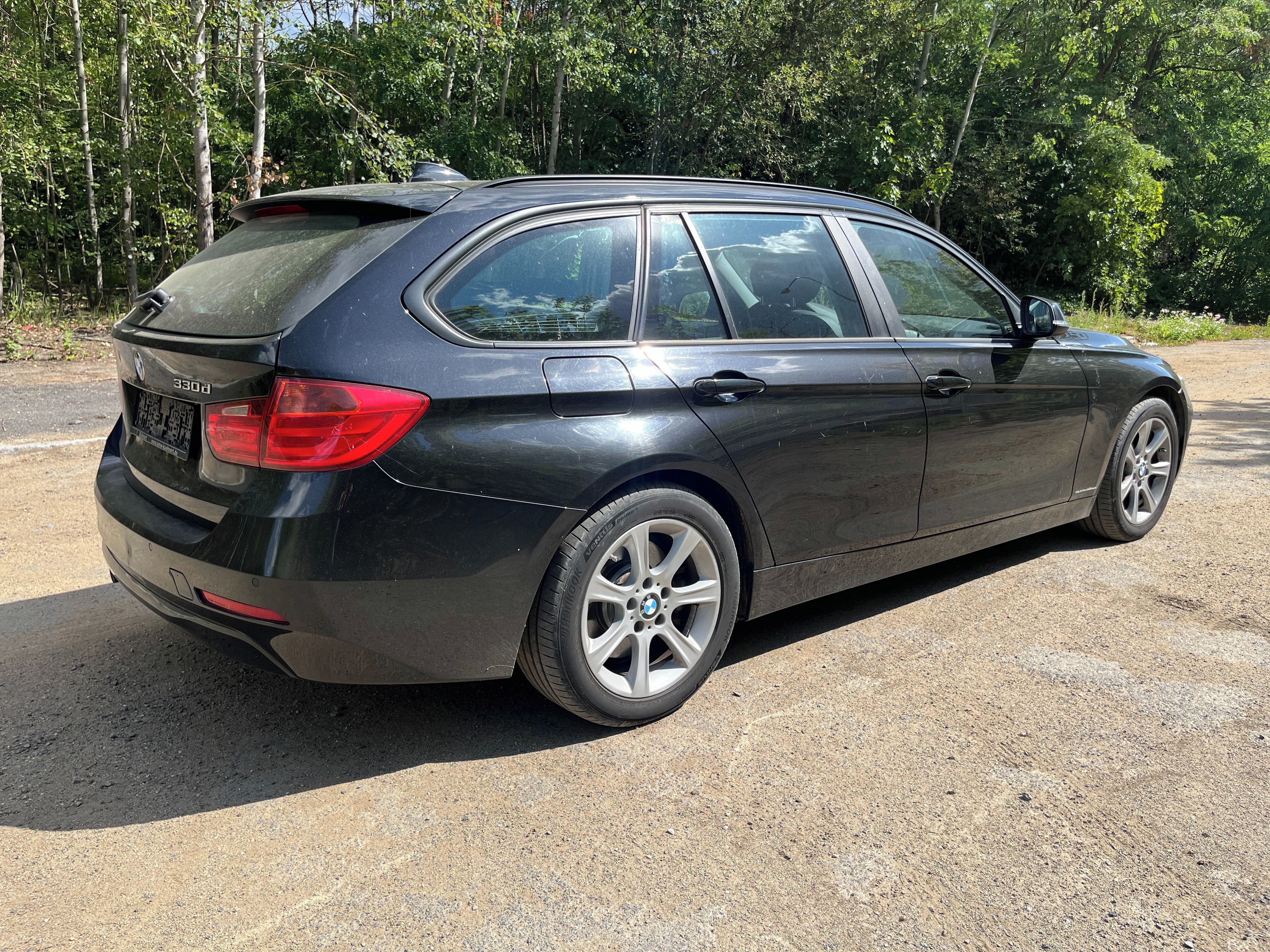 BMW Řada 3, 330D 190kw alu kola top výbava - fotka 6